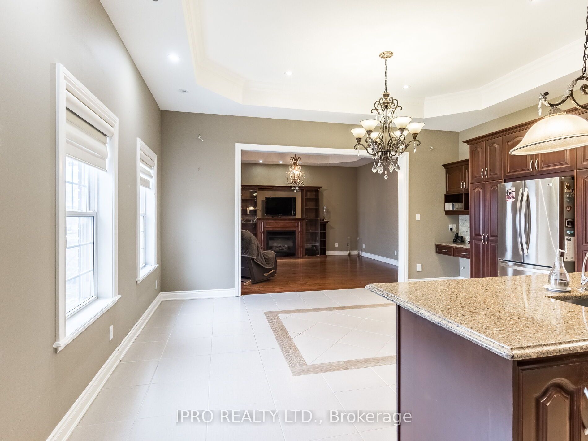 15260 10 Side Rd