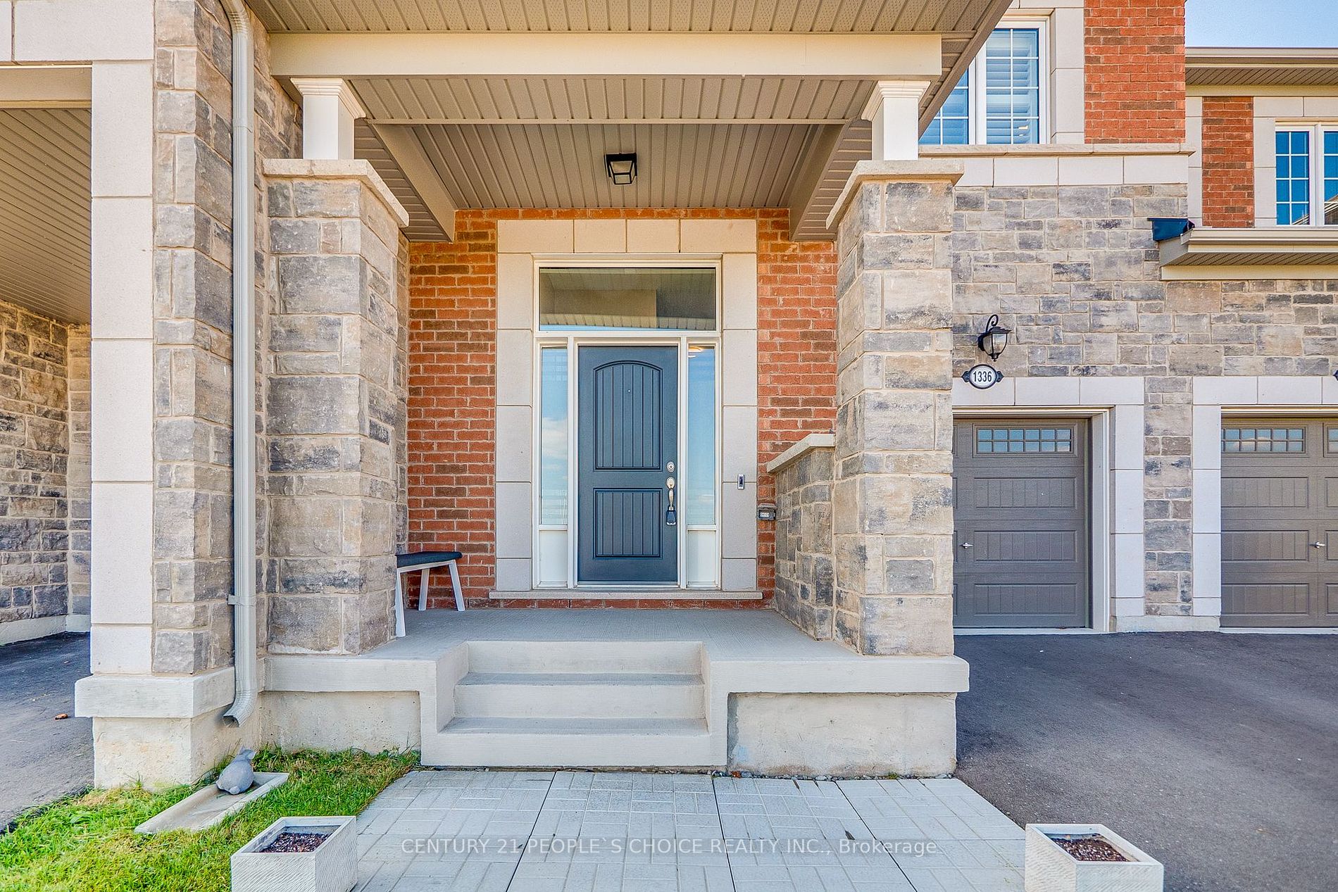 1336 Sycamore Gdns