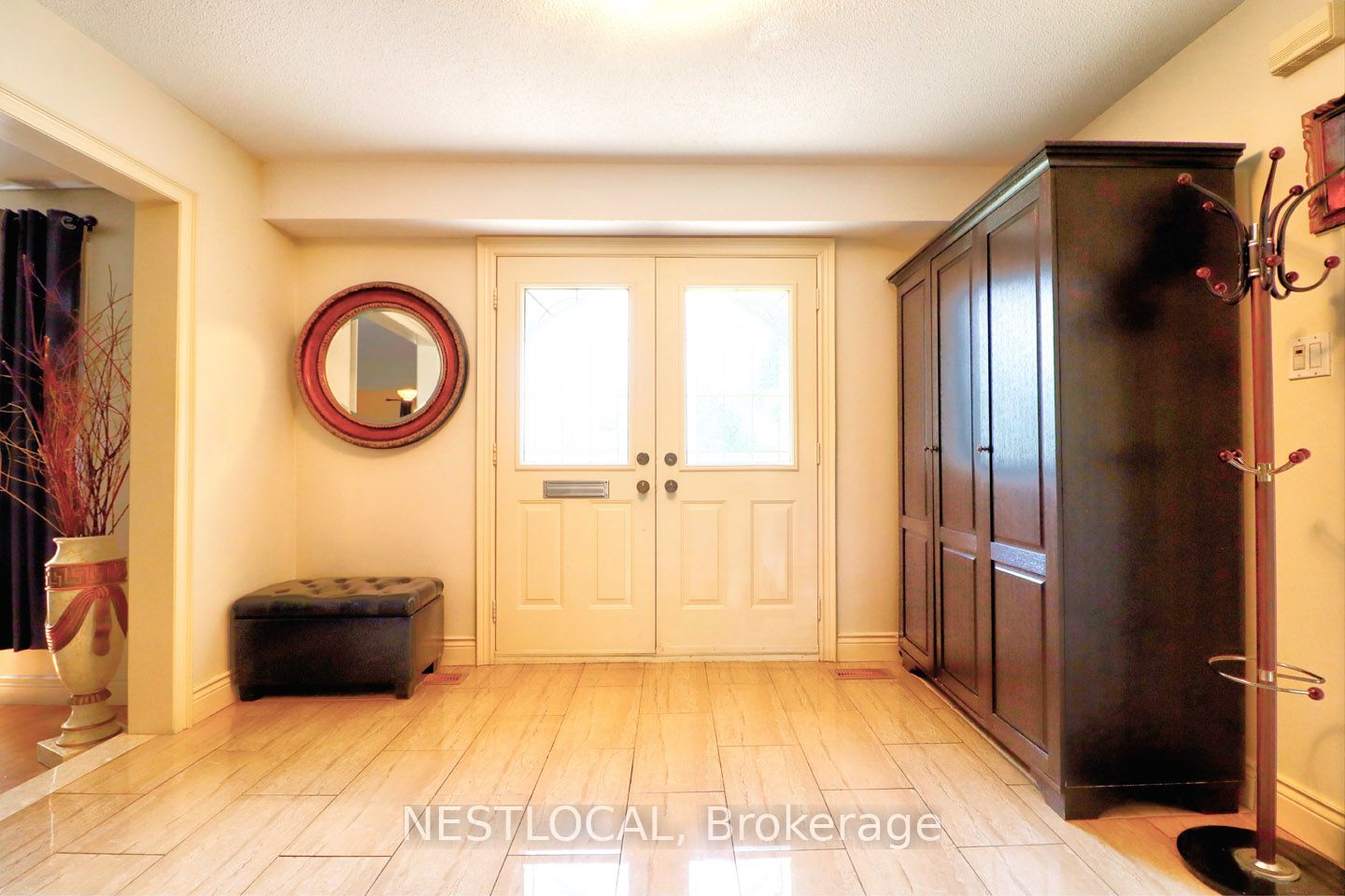 14 Waverly Pl