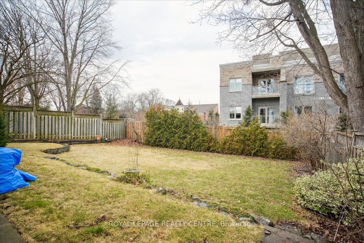 2141 HERRIDGE Drive