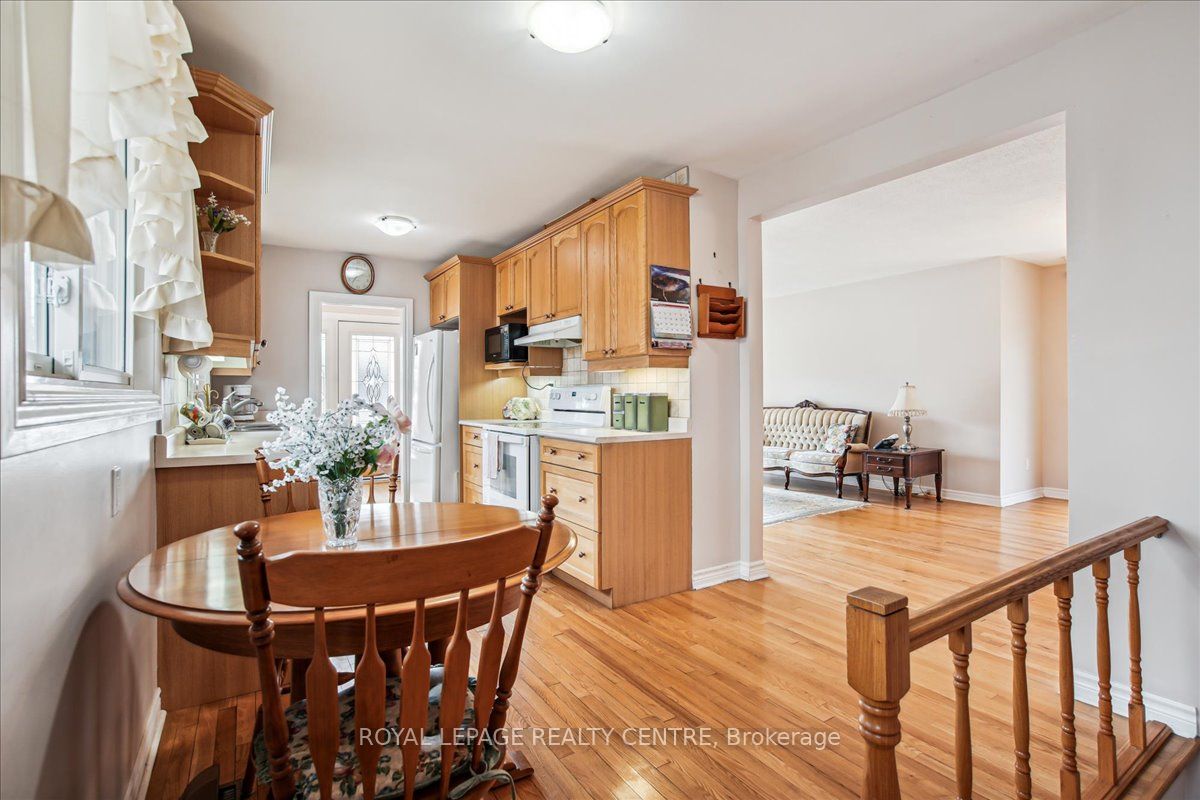 2141 HERRIDGE Drive
