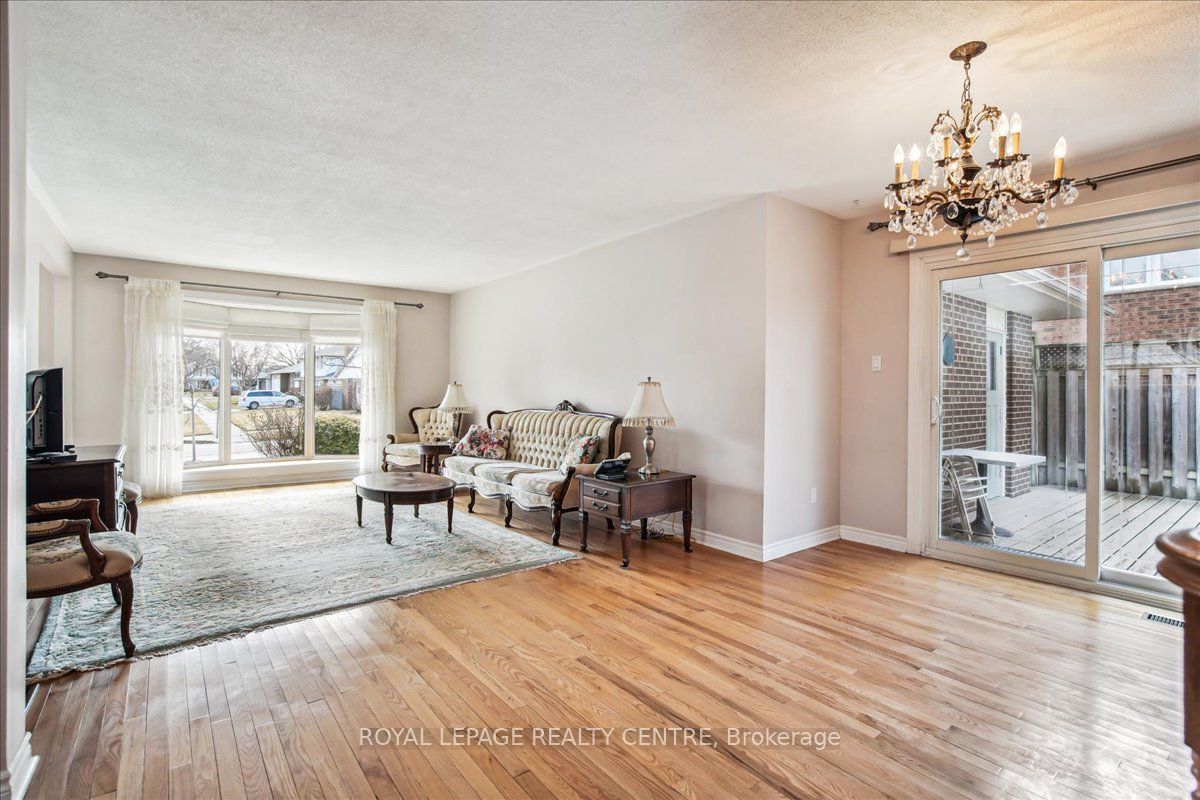 2141 HERRIDGE Drive