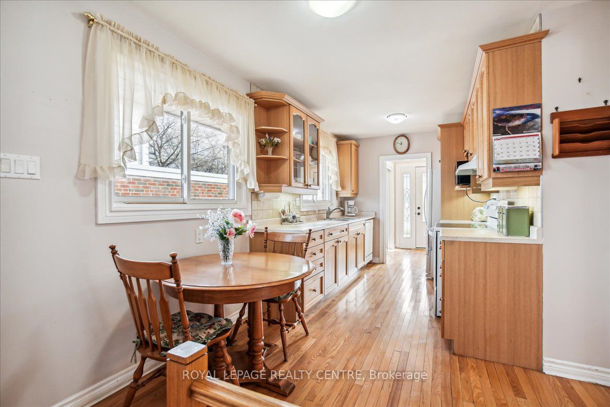 2141 HERRIDGE Drive
