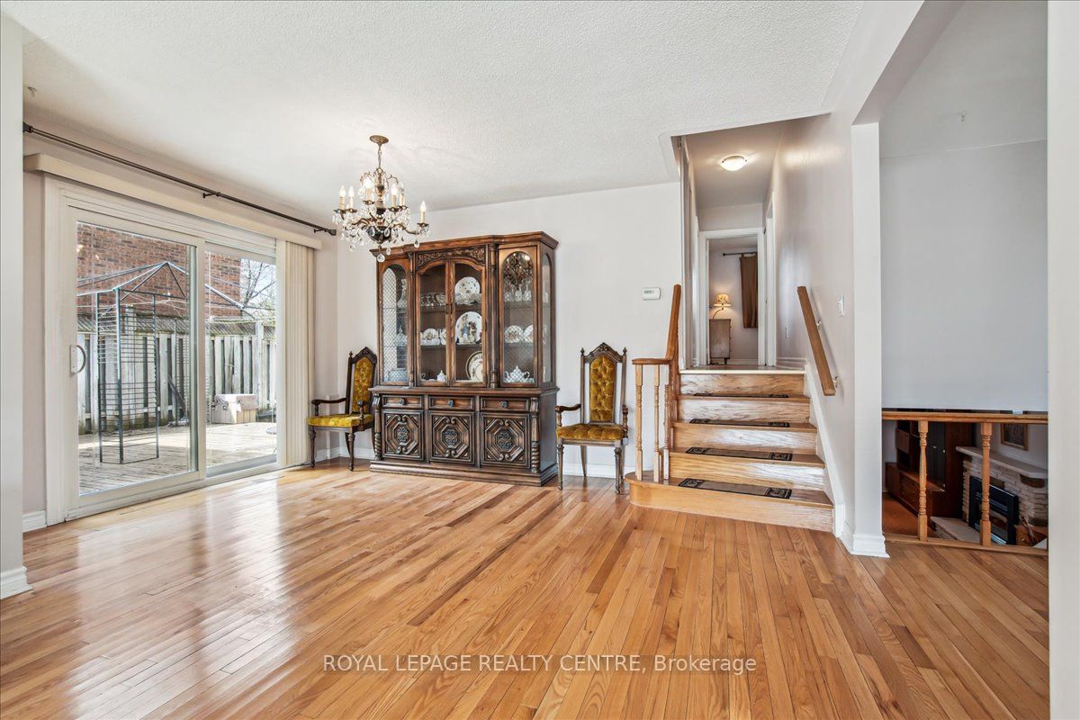 2141 HERRIDGE Drive