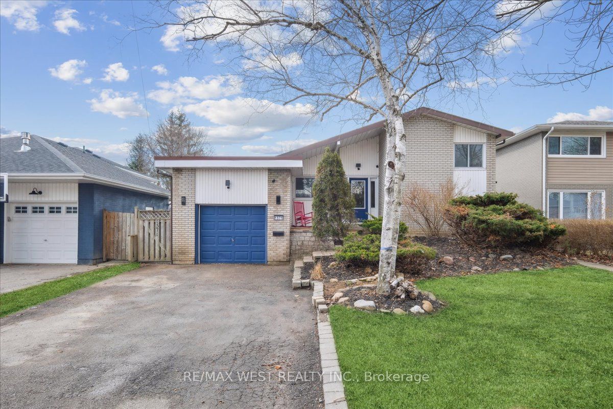 1571 Lewisham Drive