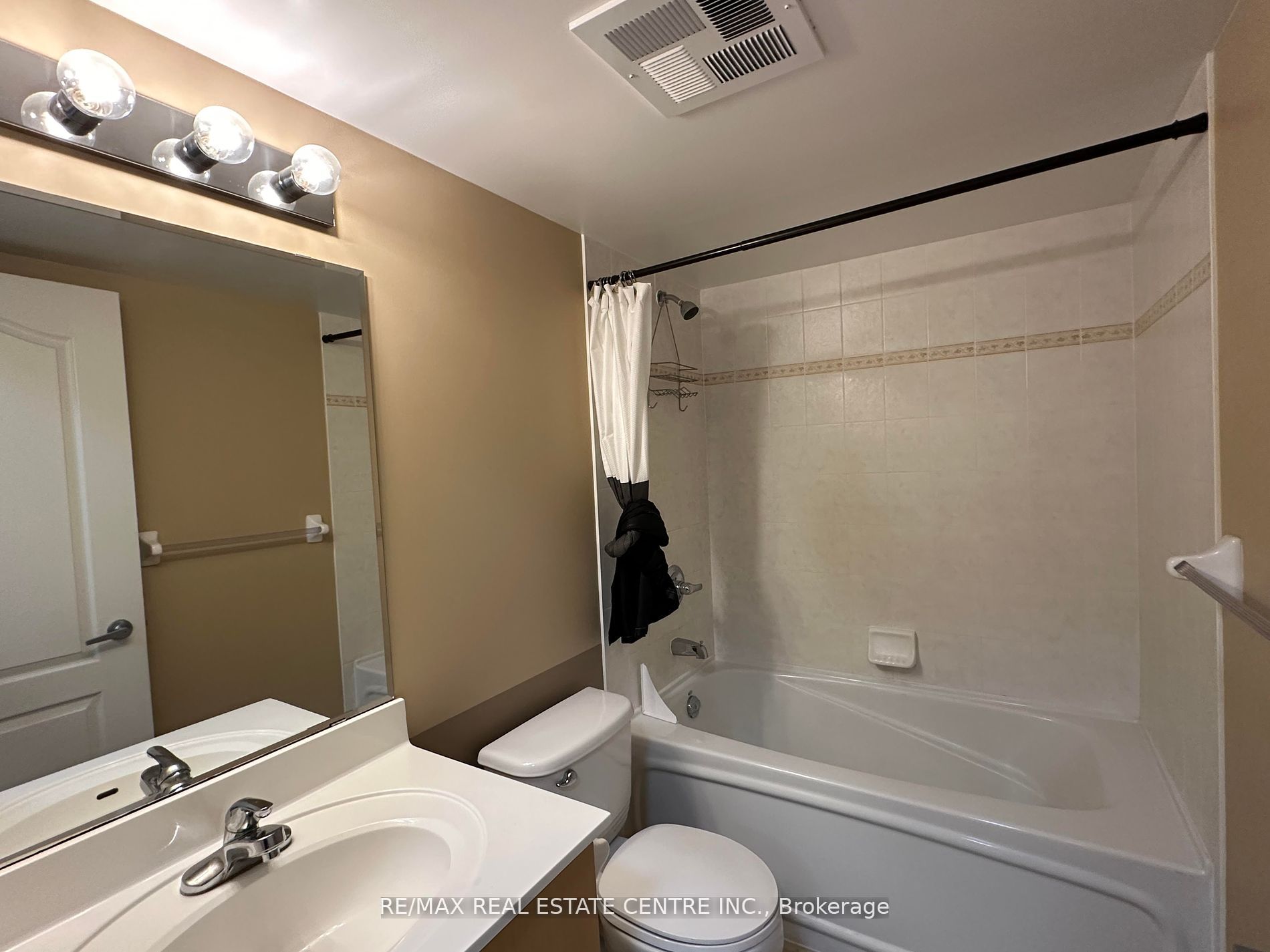 4080 Living Arts Dr, #2304