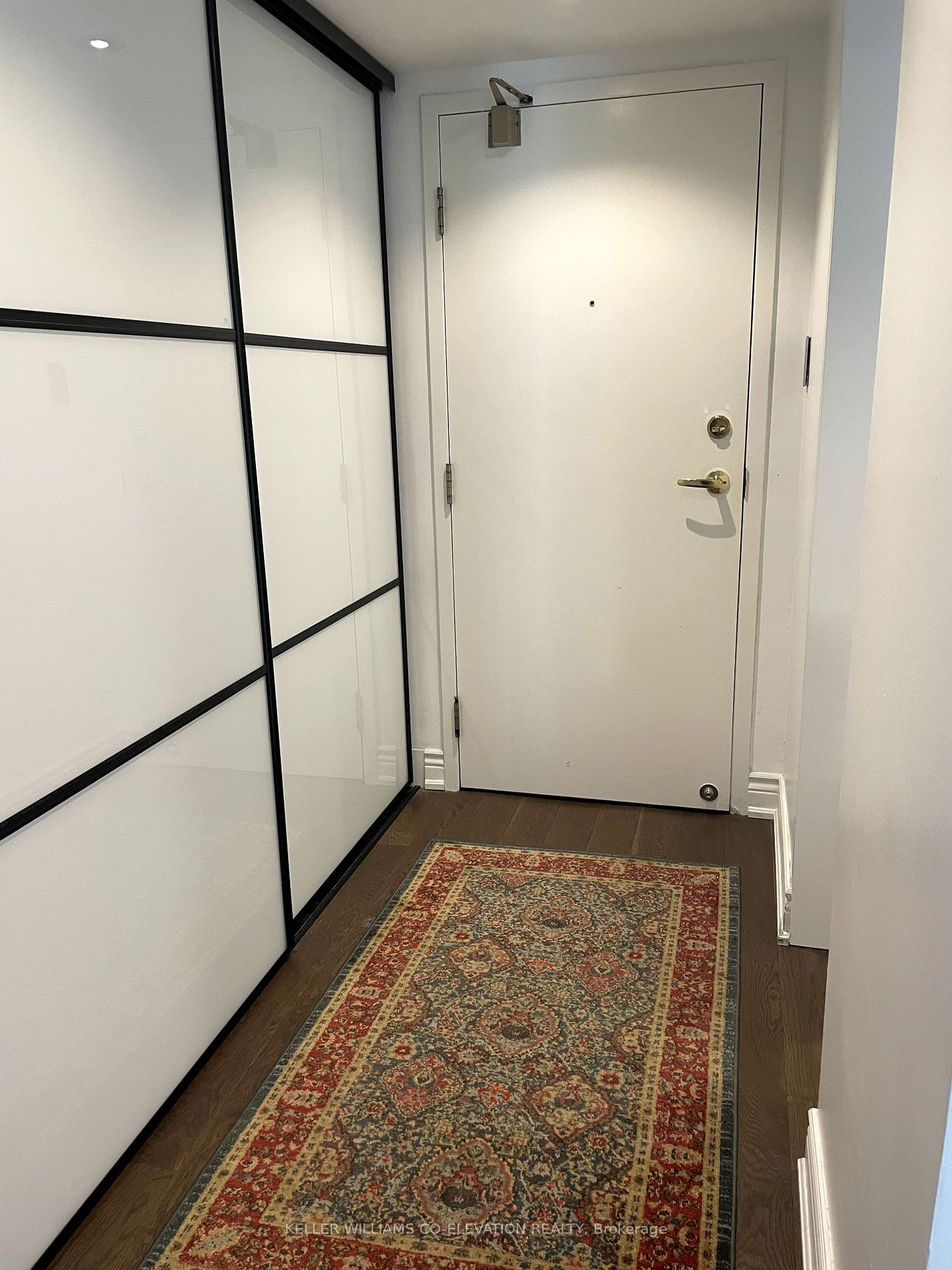 2091 Hurontario Street, #707