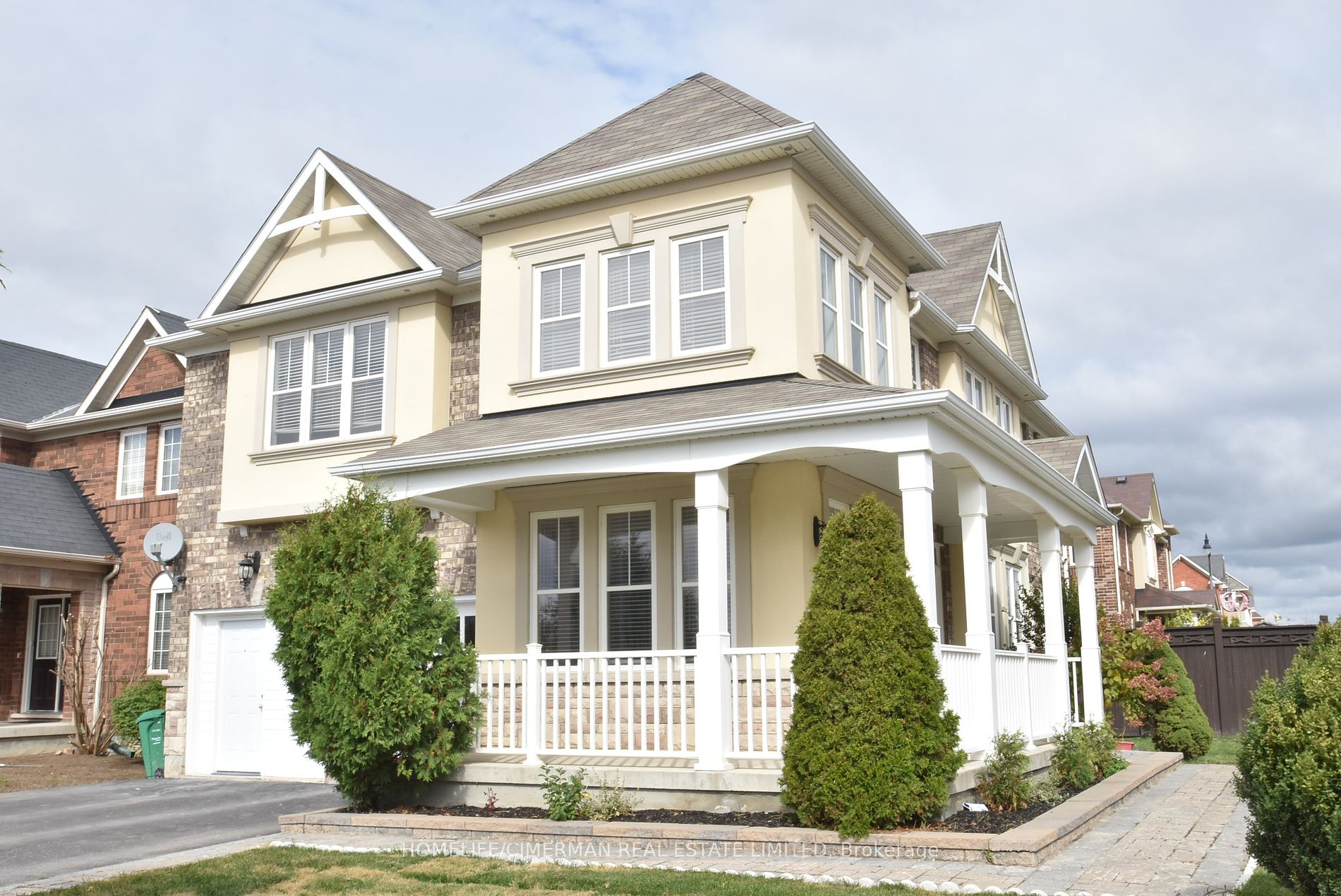 32 Academy Dr