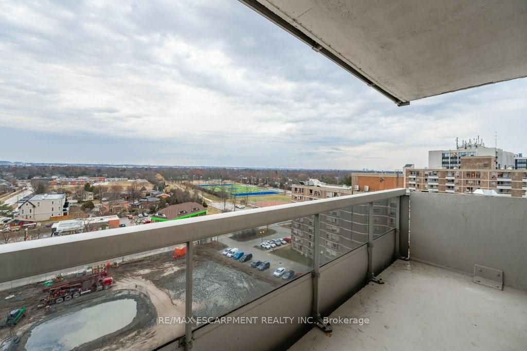 2263 Marine Drive #1203