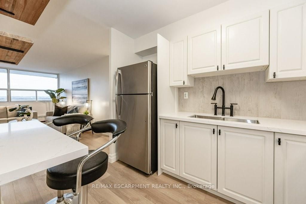 2263 Marine Drive #1203