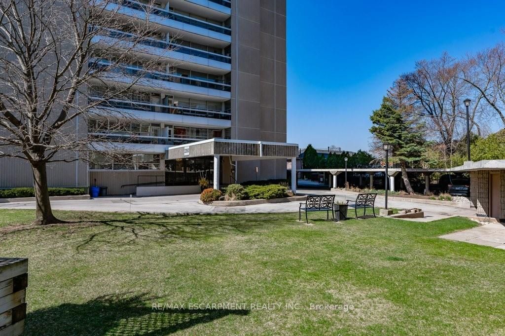 2263 Marine Drive #1203
