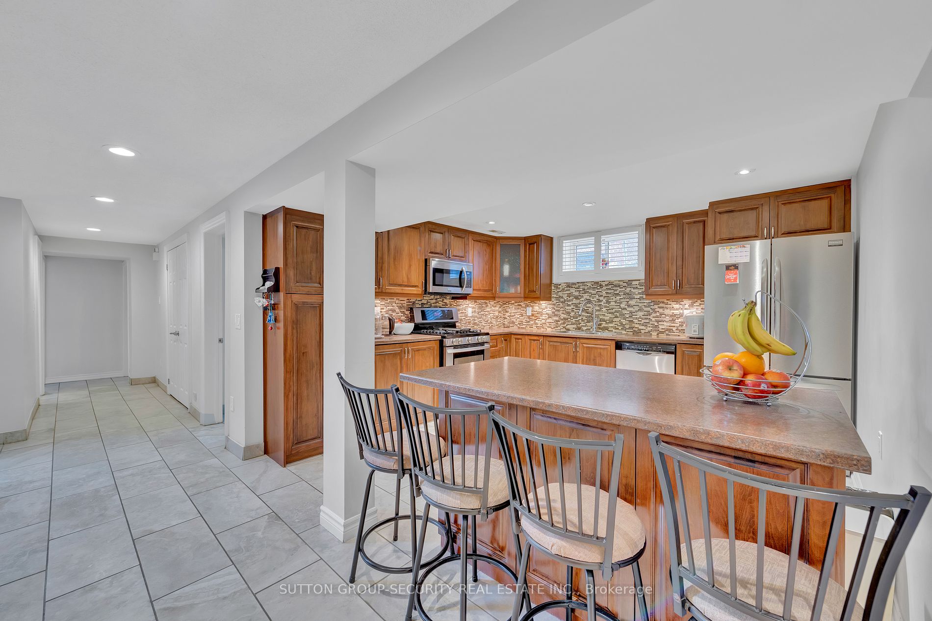 279 Maple Leaf Dr