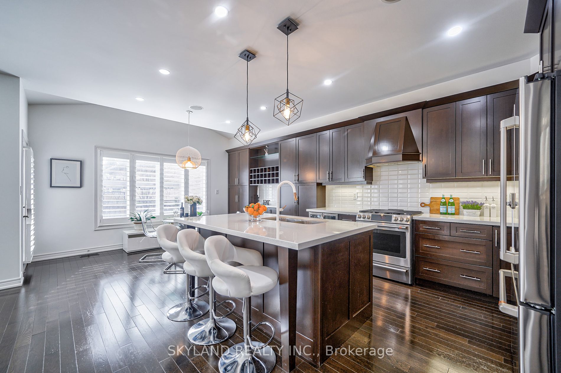 2400 Colonel William Parkway
