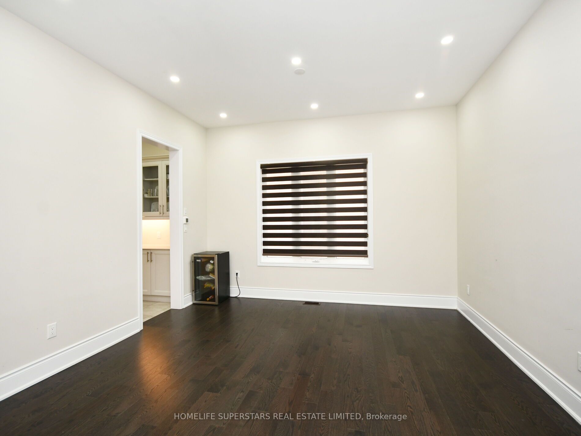 54 Arthur Griifin Cres E