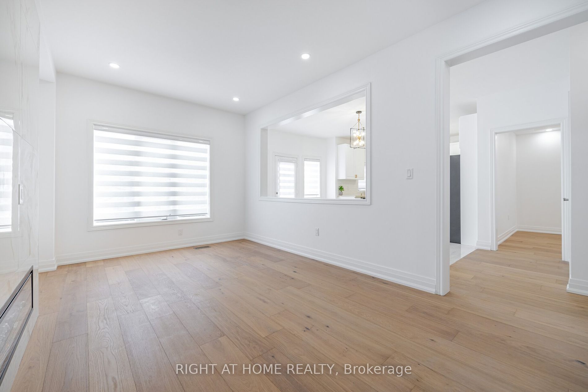 3020 Hawktail Crescent
