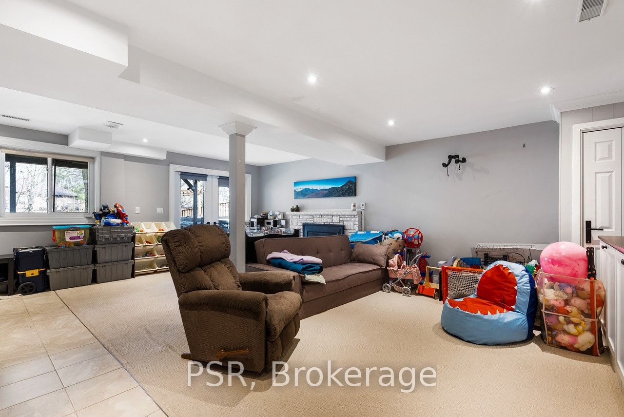 1605 Calverton Court