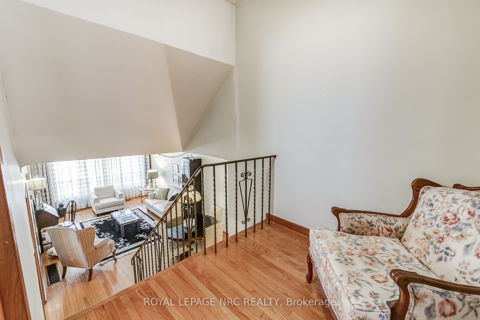 49 Graystone Gdns