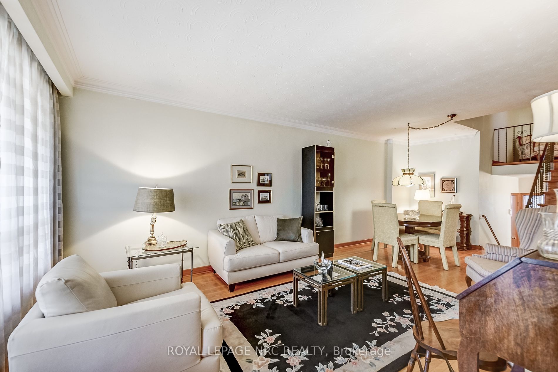 49 Graystone Gdns