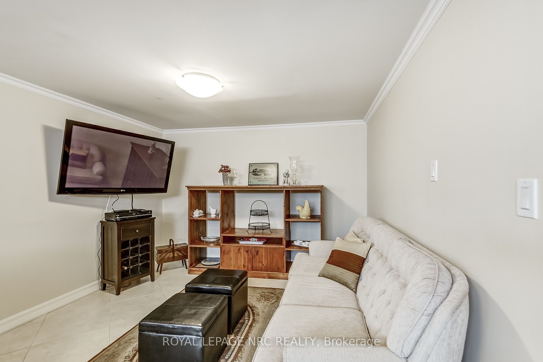 49 Graystone Gdns