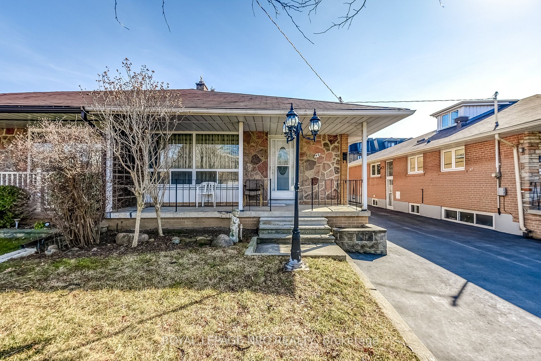49 Graystone Gdns
