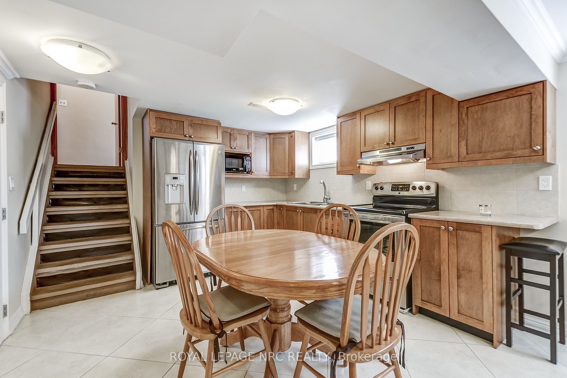 49 Graystone Gdns