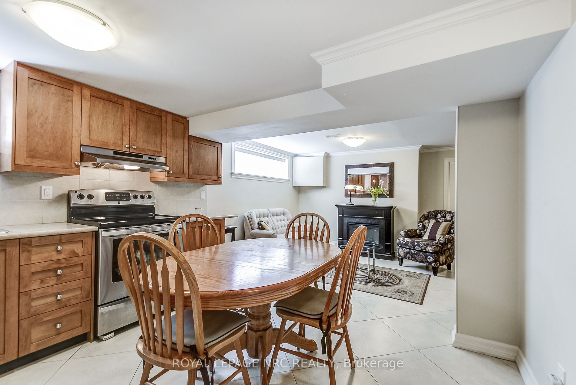49 Graystone Gdns