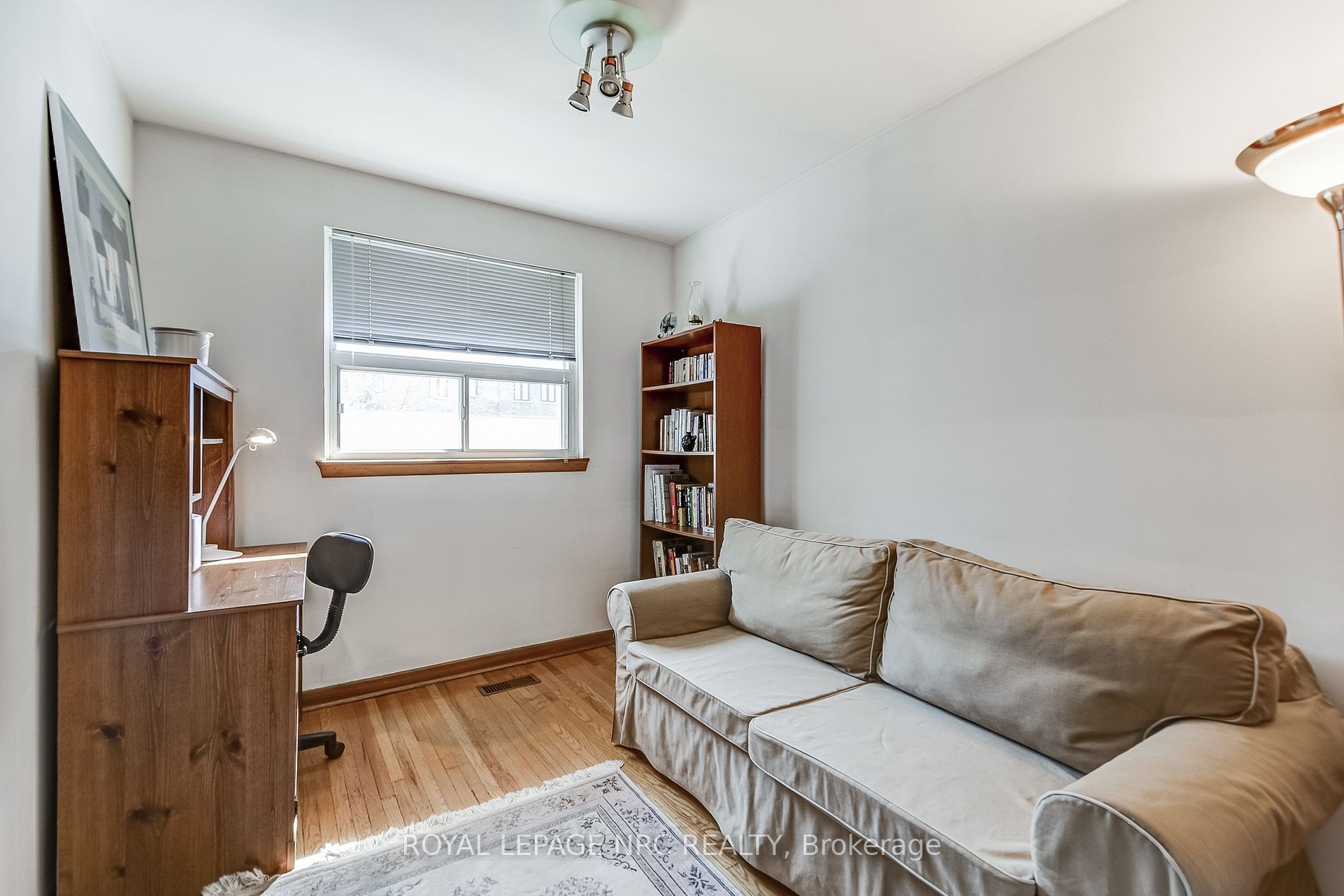 49 Graystone Gdns