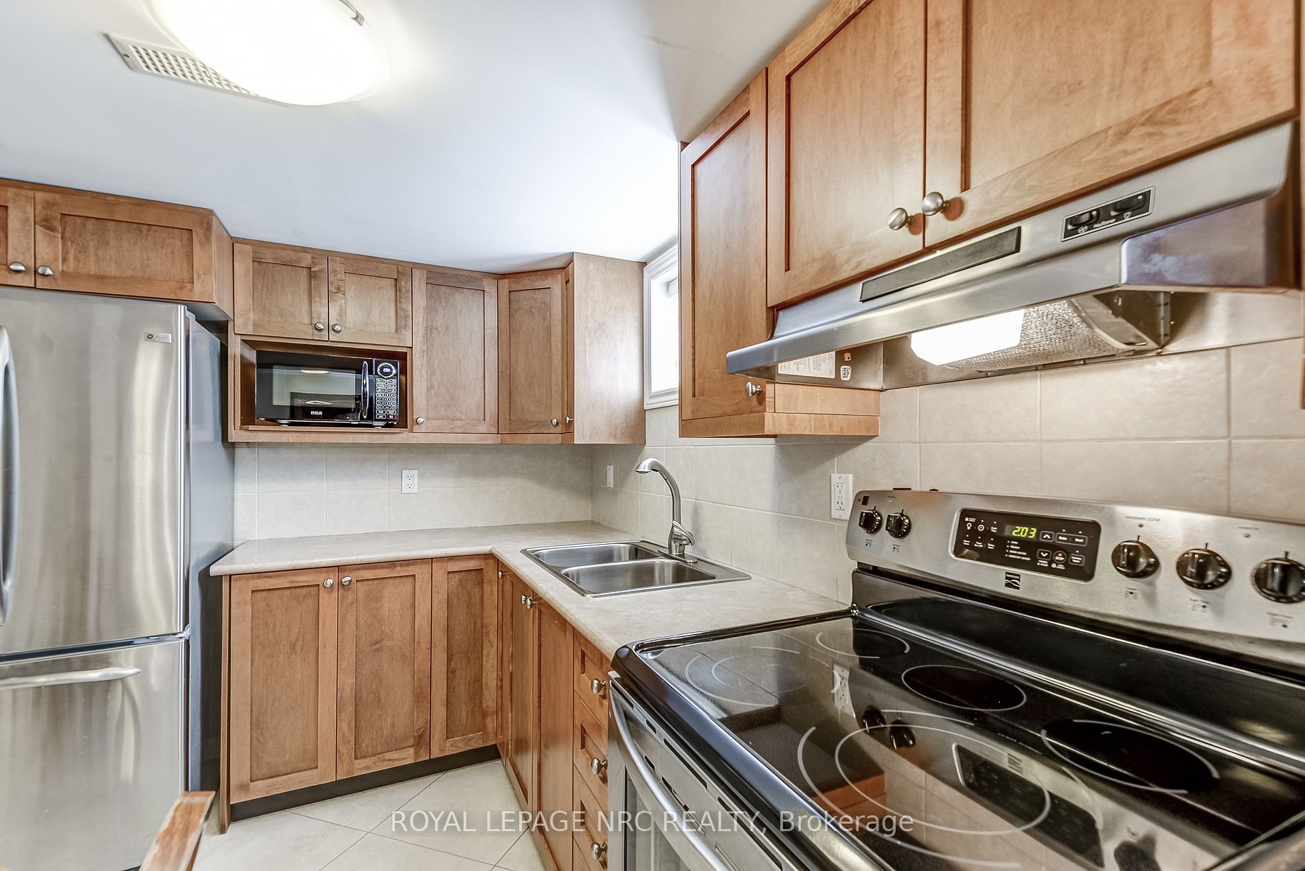 49 Graystone Gdns