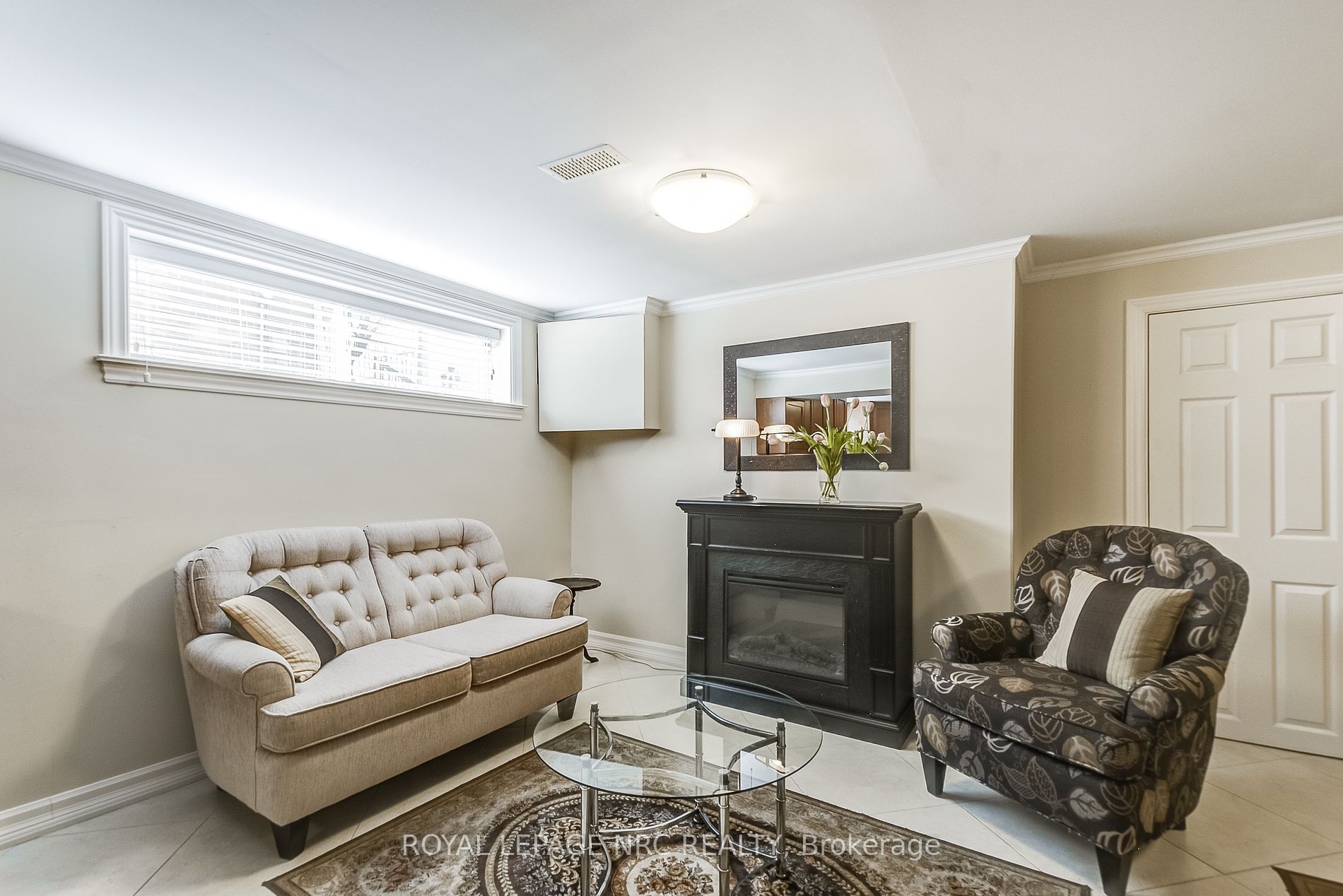 49 Graystone Gdns