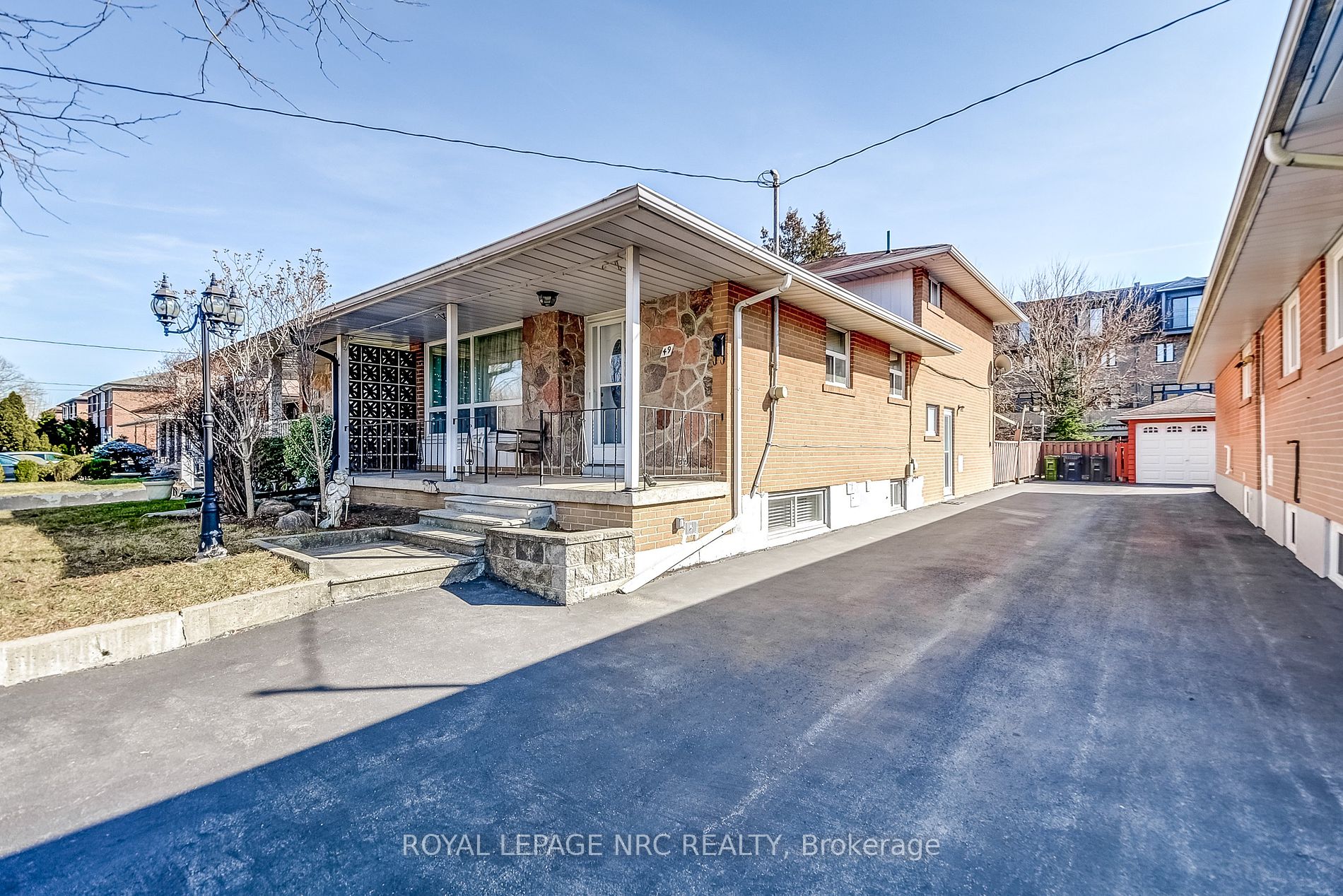 49 Graystone Gdns
