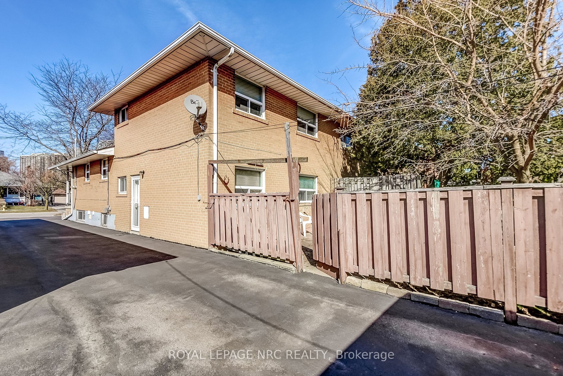 49 Graystone Gdns