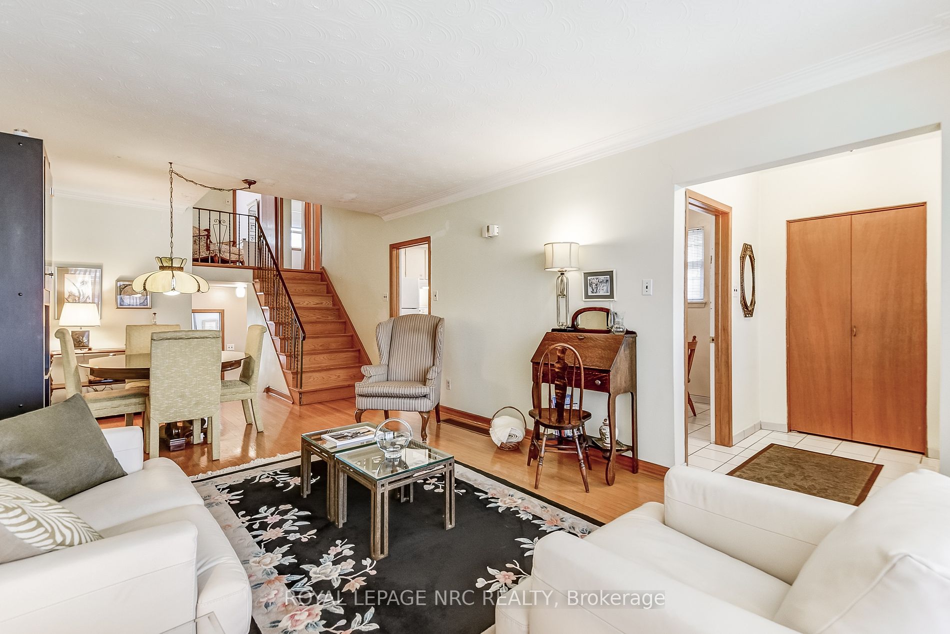 49 Graystone Gdns