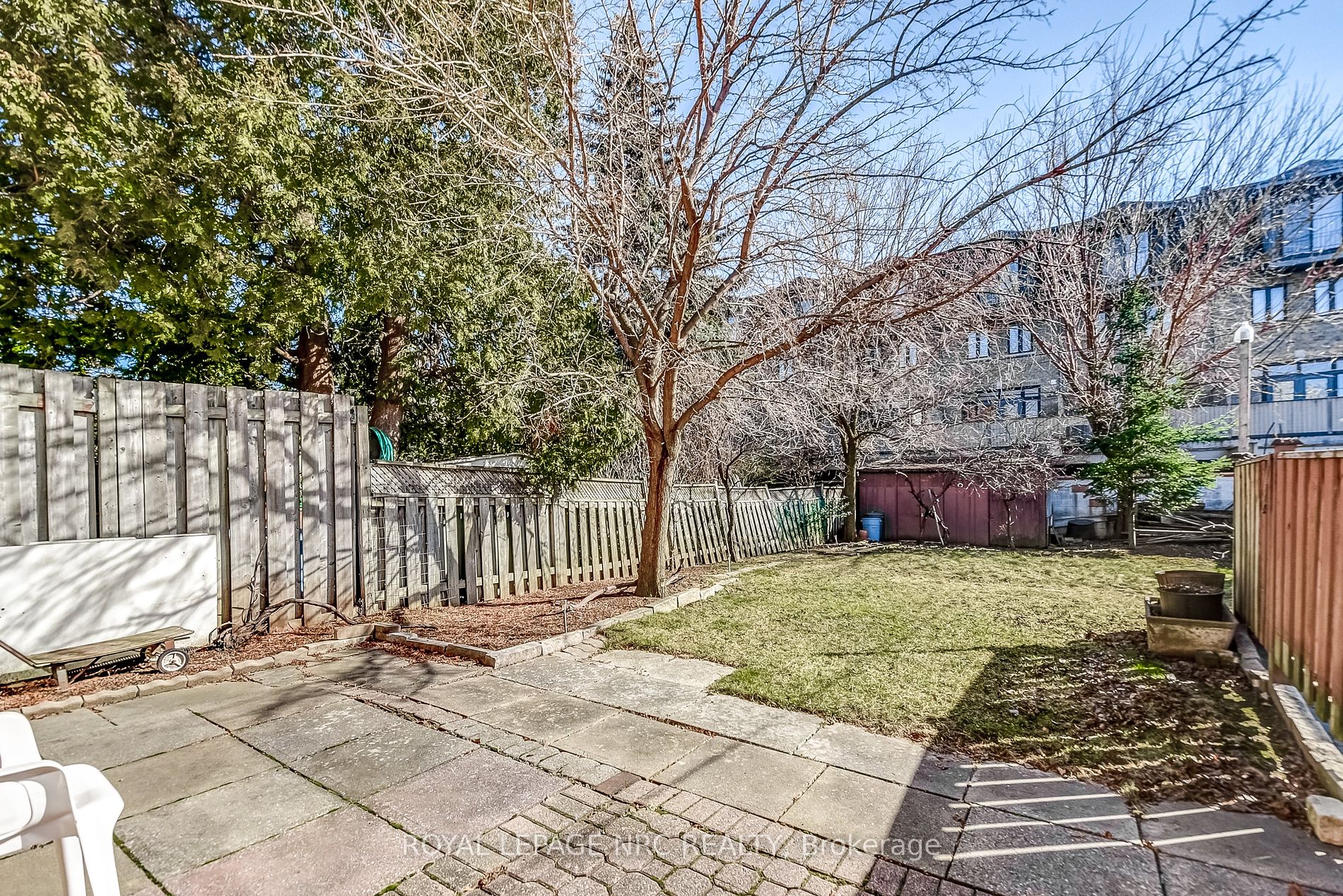 49 Graystone Gdns