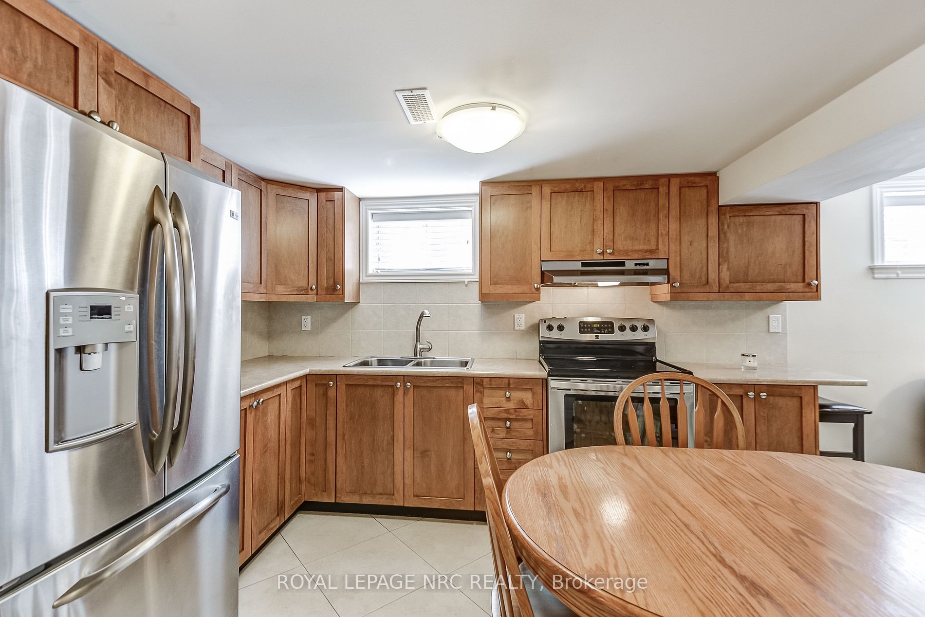 49 Graystone Gdns