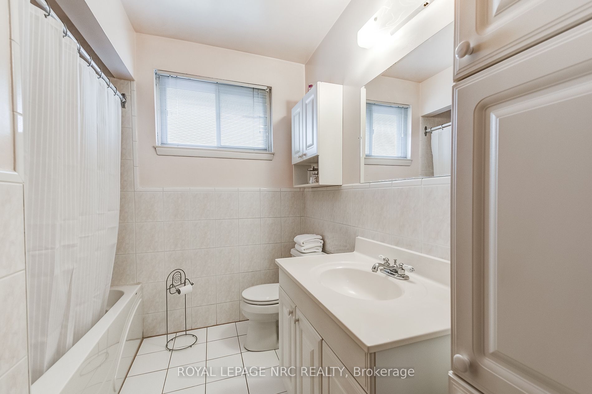 49 Graystone Gdns