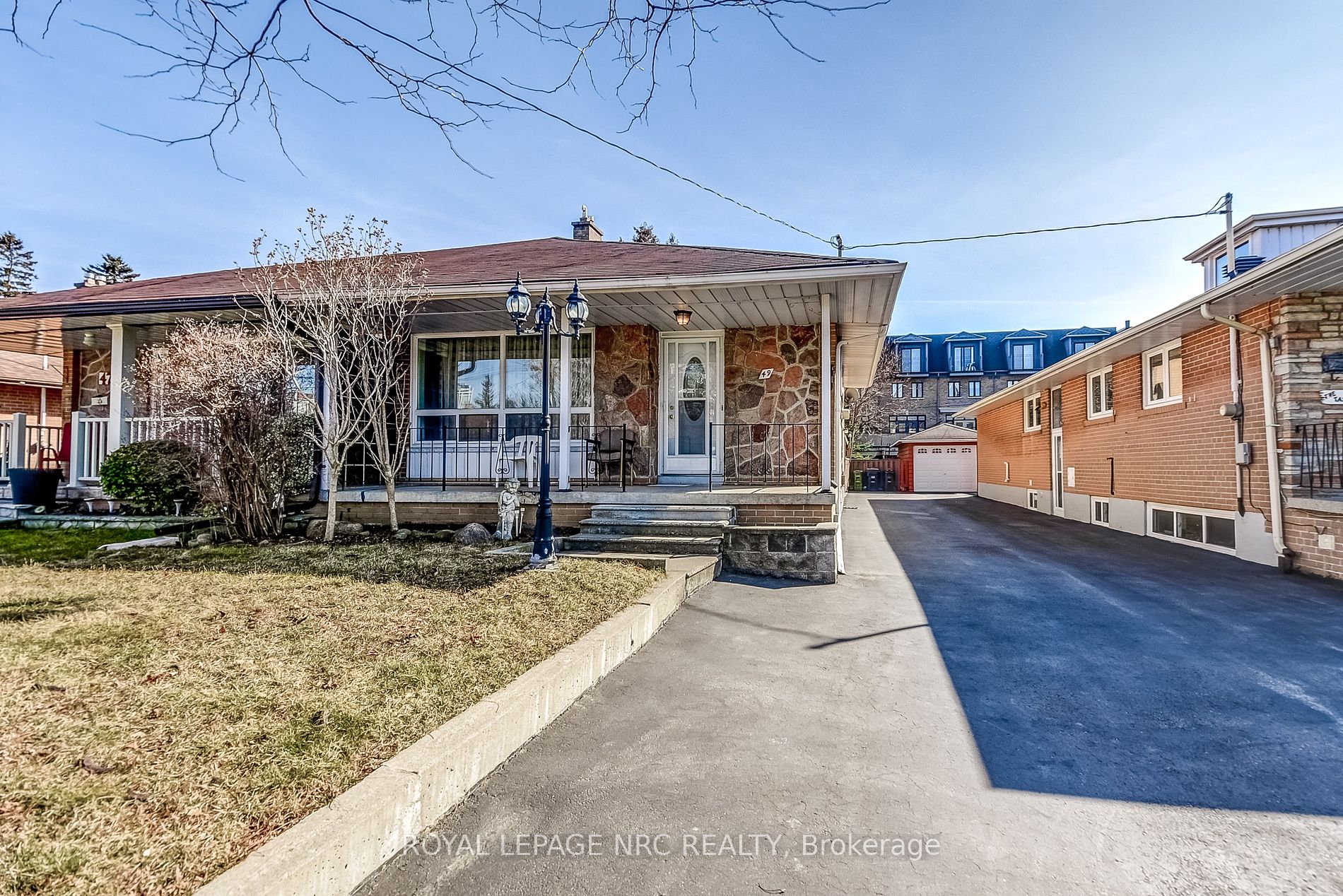 49 Graystone Gdns