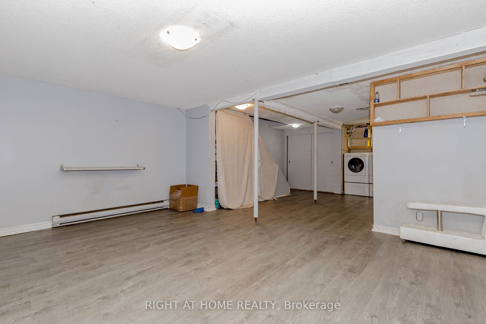 17 Hedley Crt