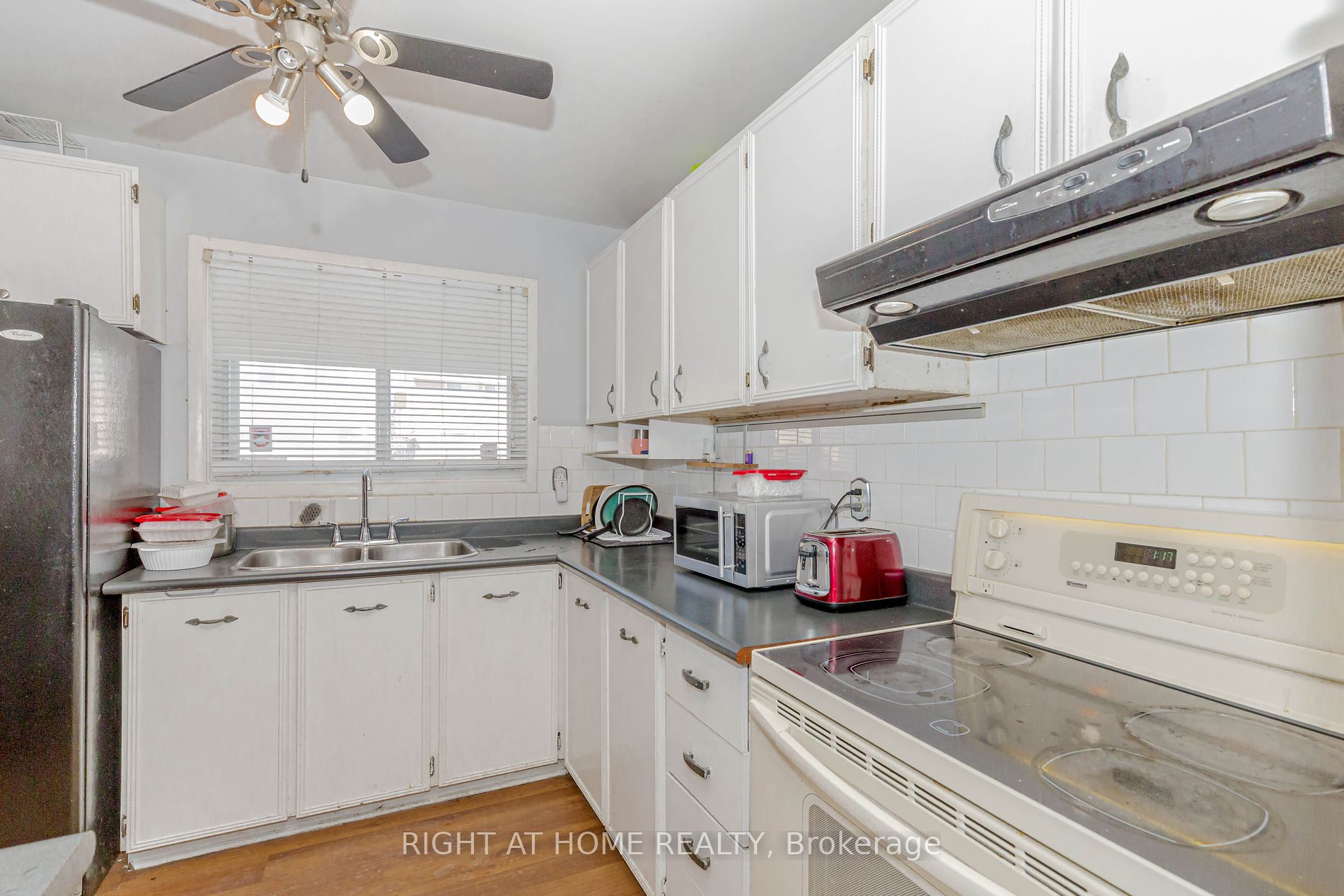 17 Hedley Crt