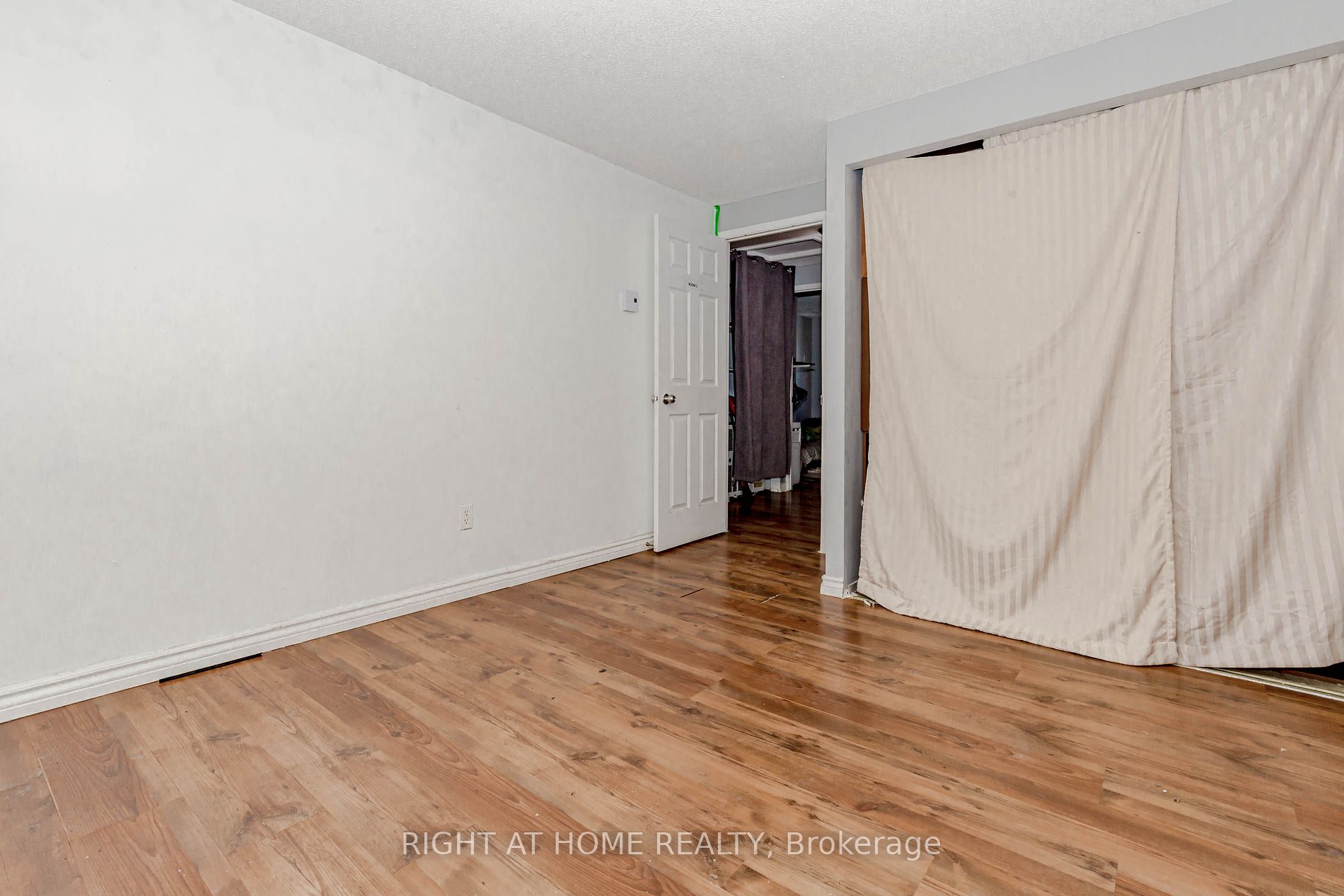 17 Hedley Crt