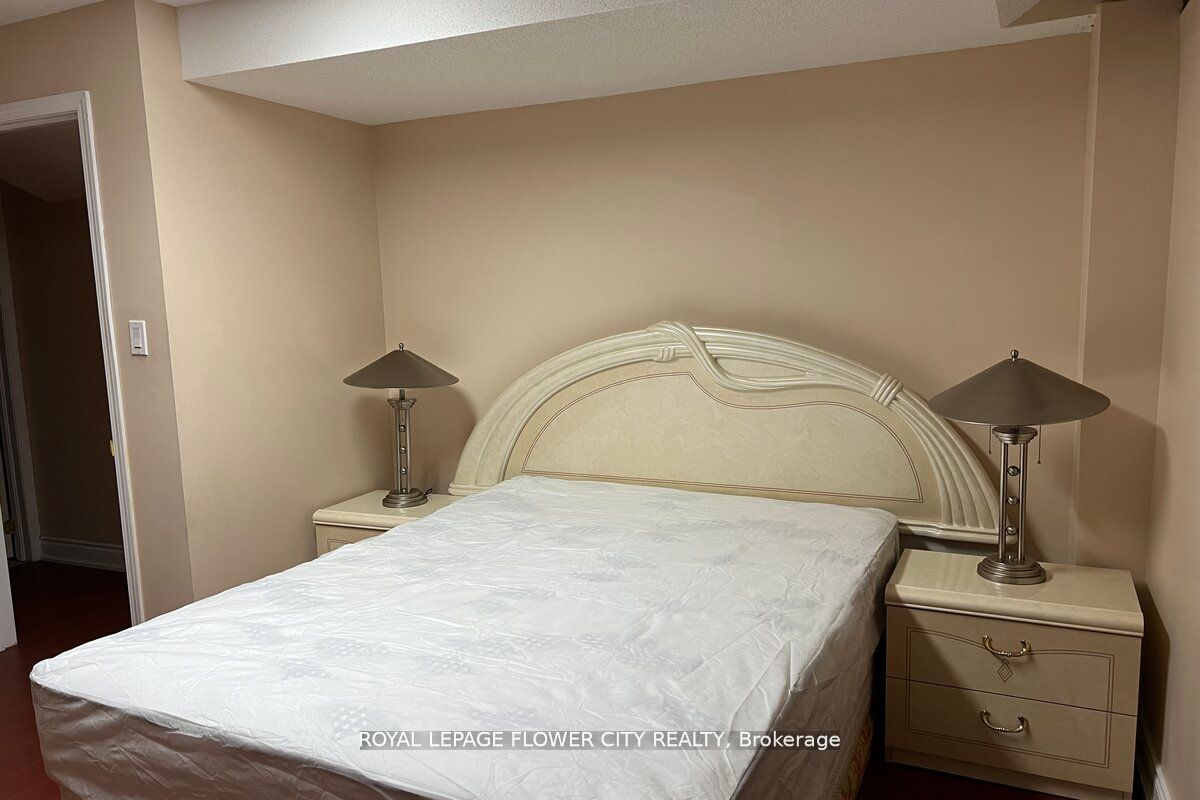 29 Long Meadow Rd