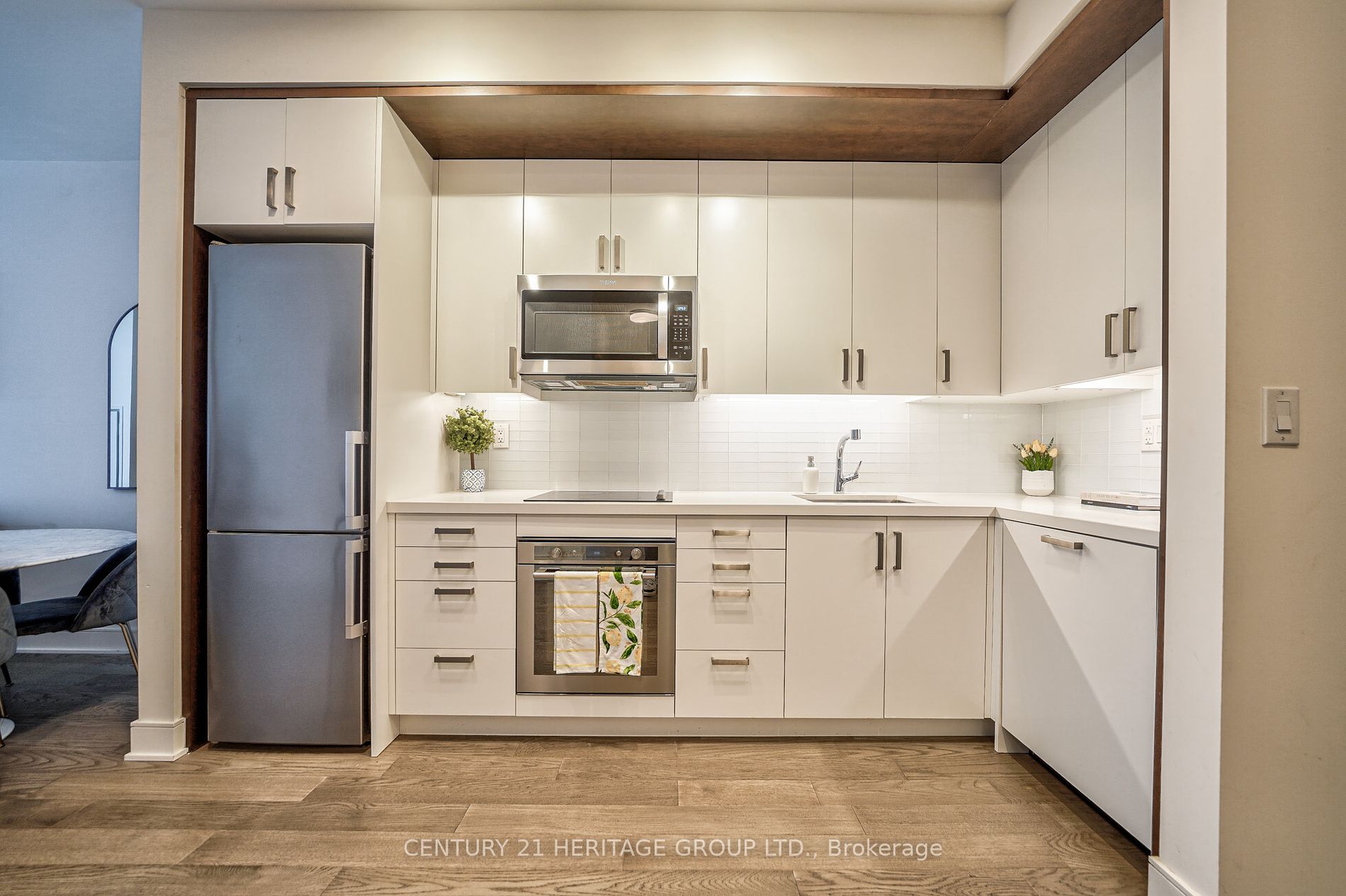 1575 Lakeshore Rd W, #441