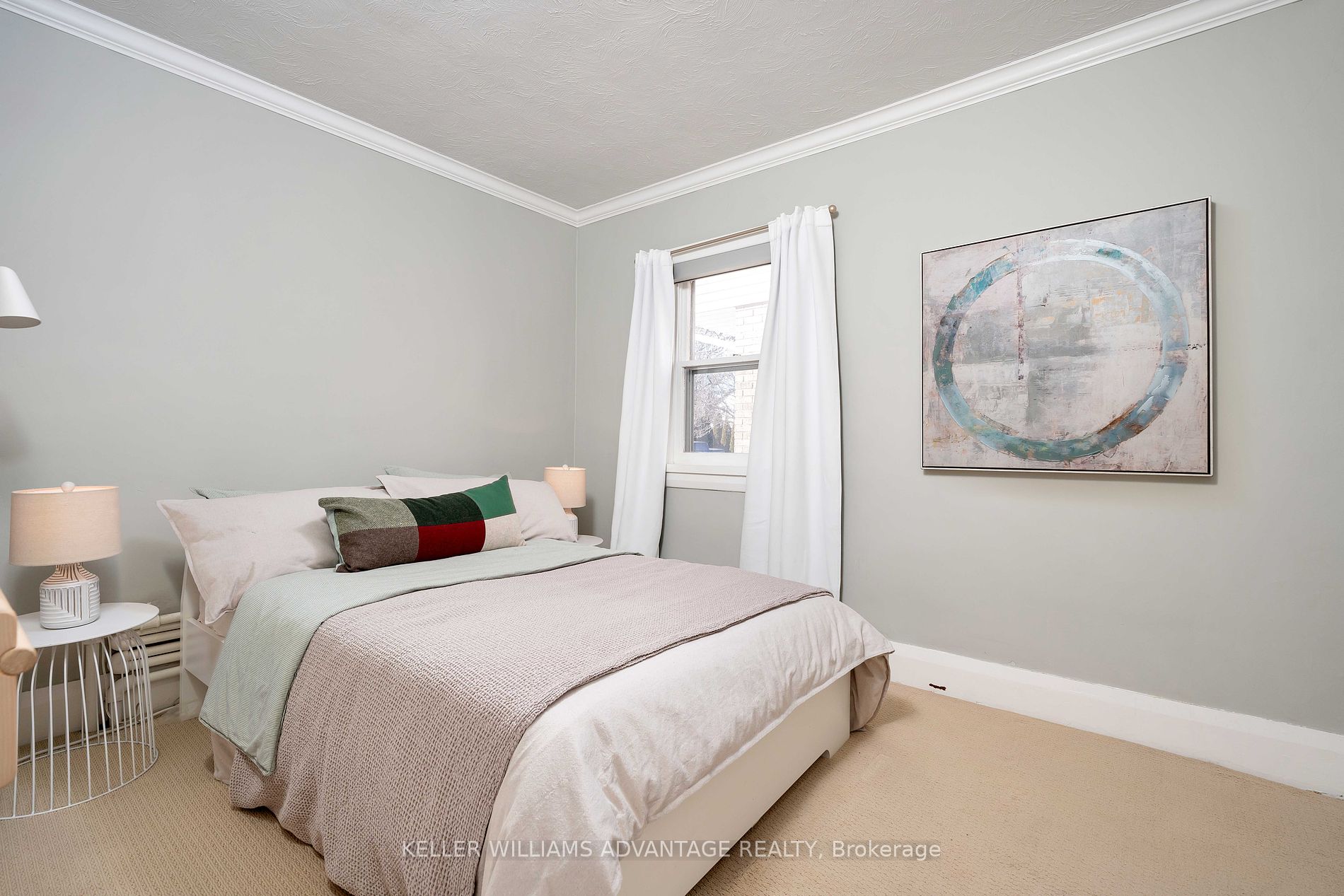 63 Guthrie Ave