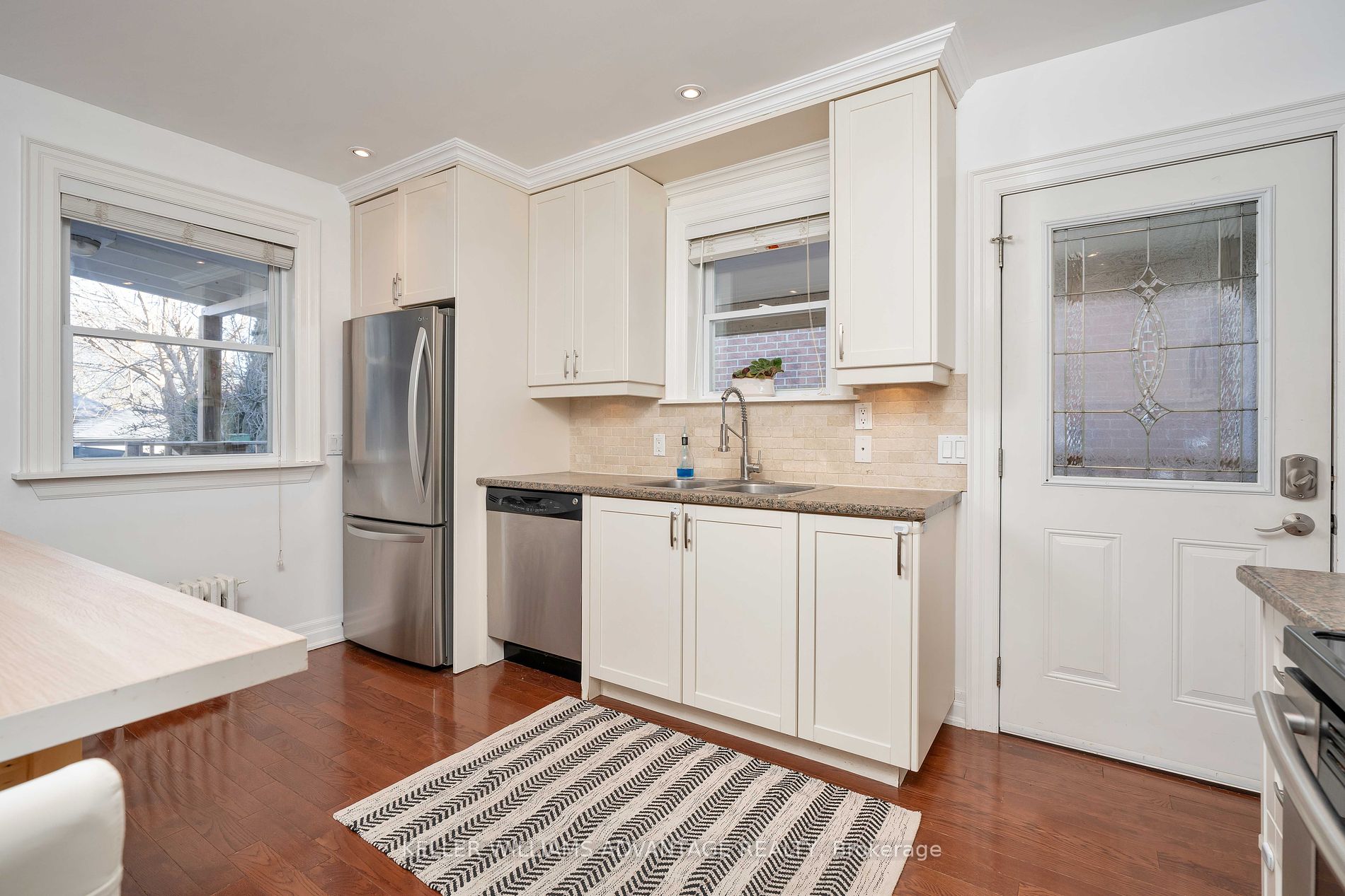 63 Guthrie Ave