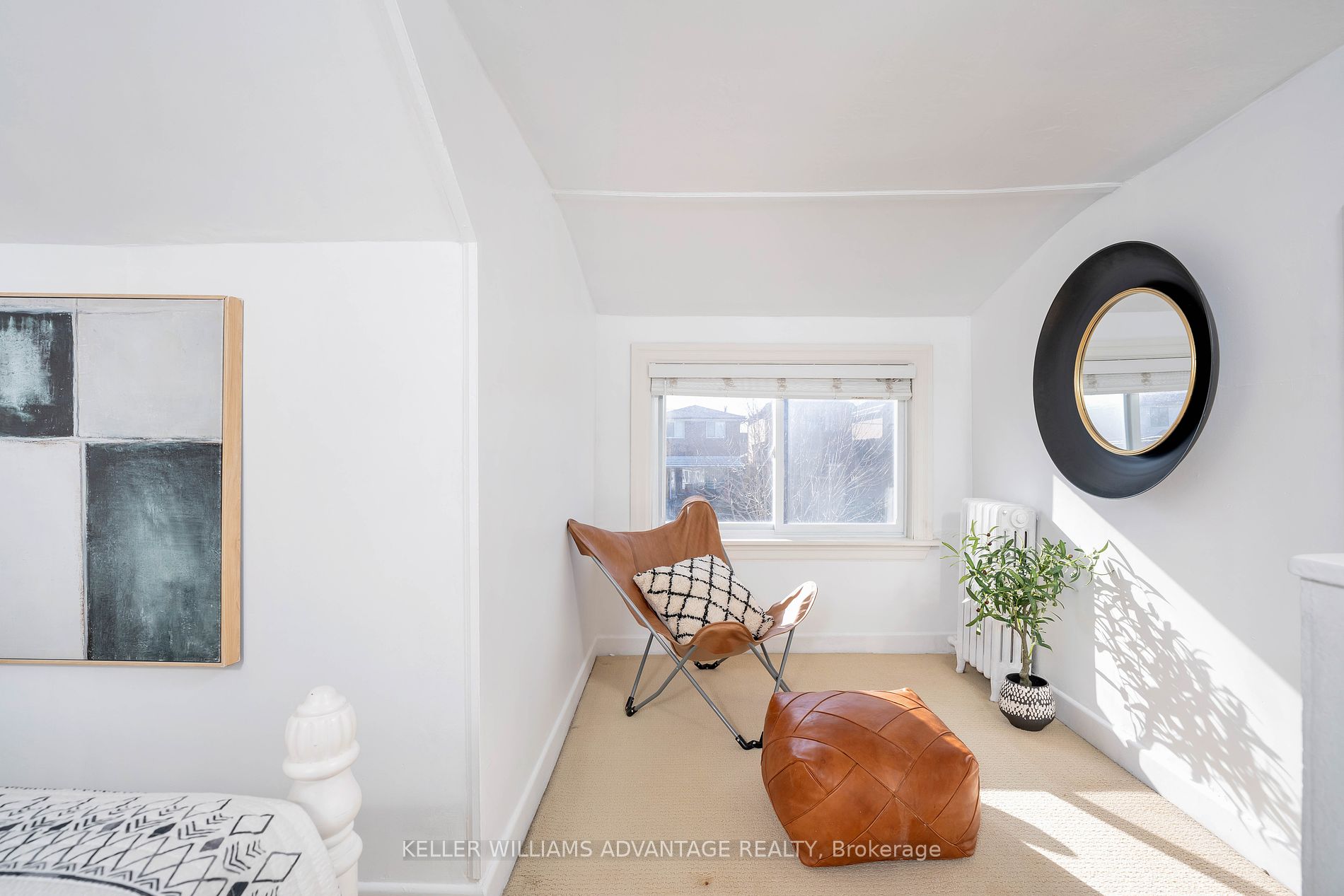 63 Guthrie Ave