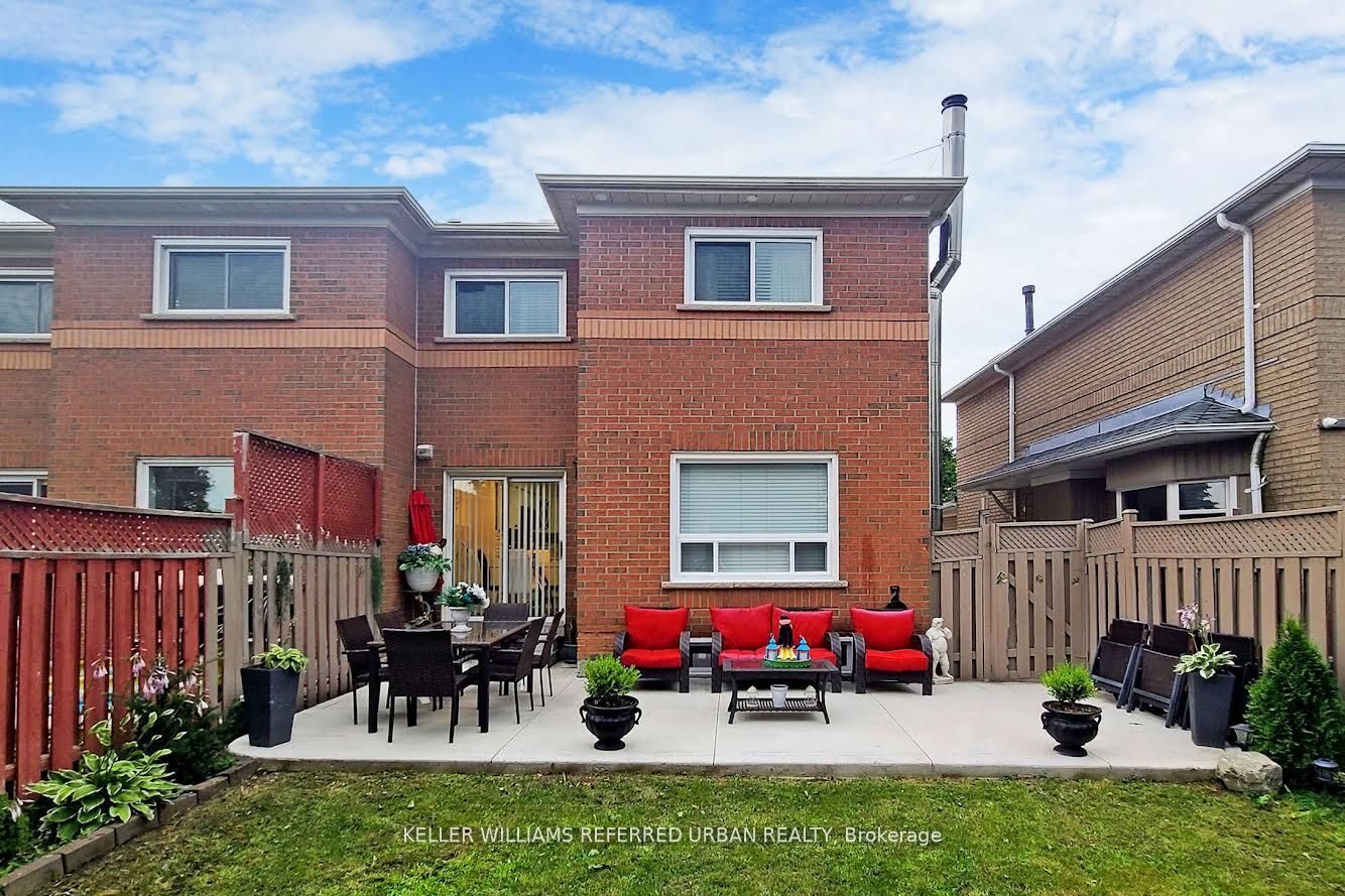138 Rainforest Dr