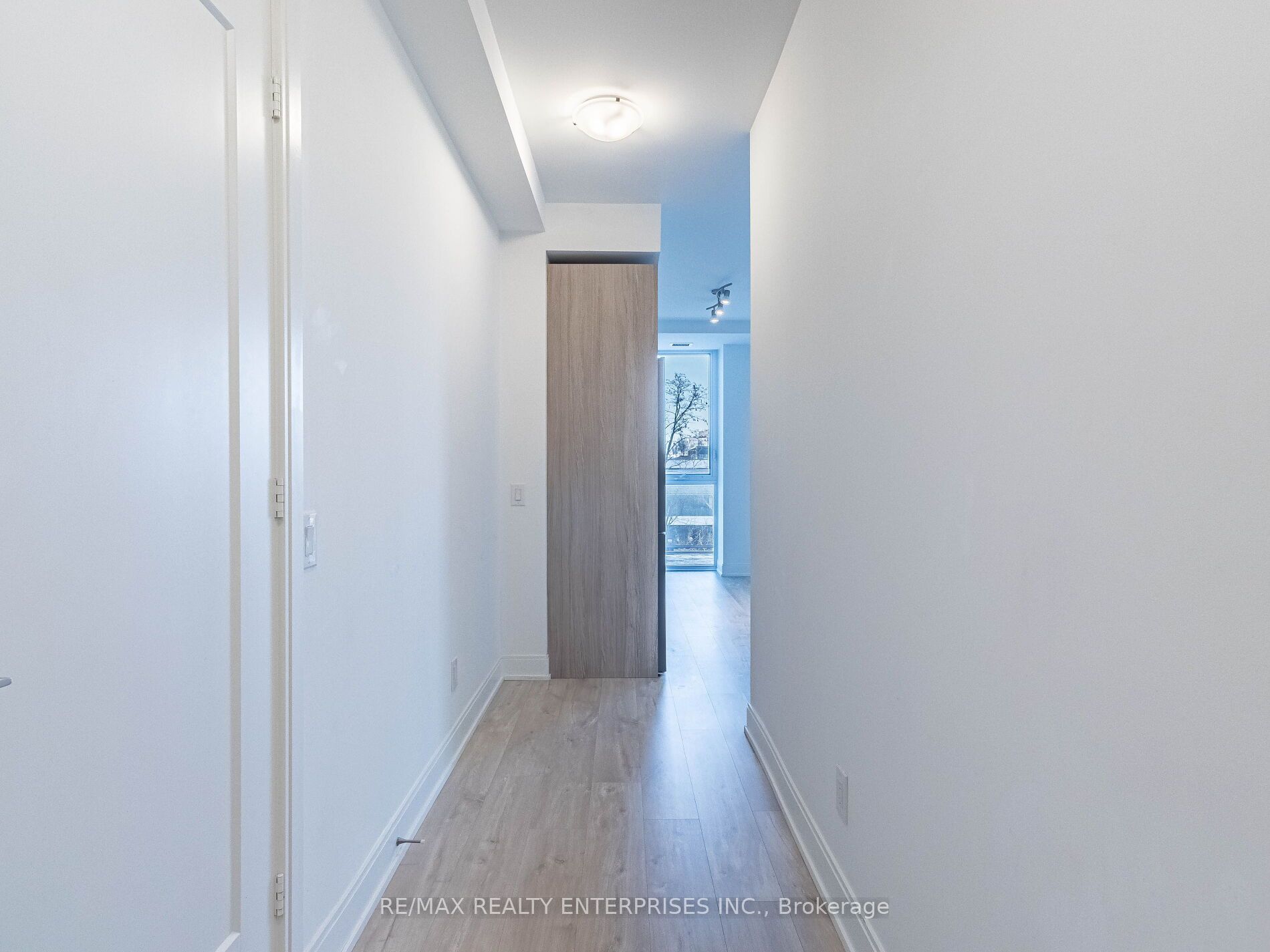 70 Annie Craig Drive #402