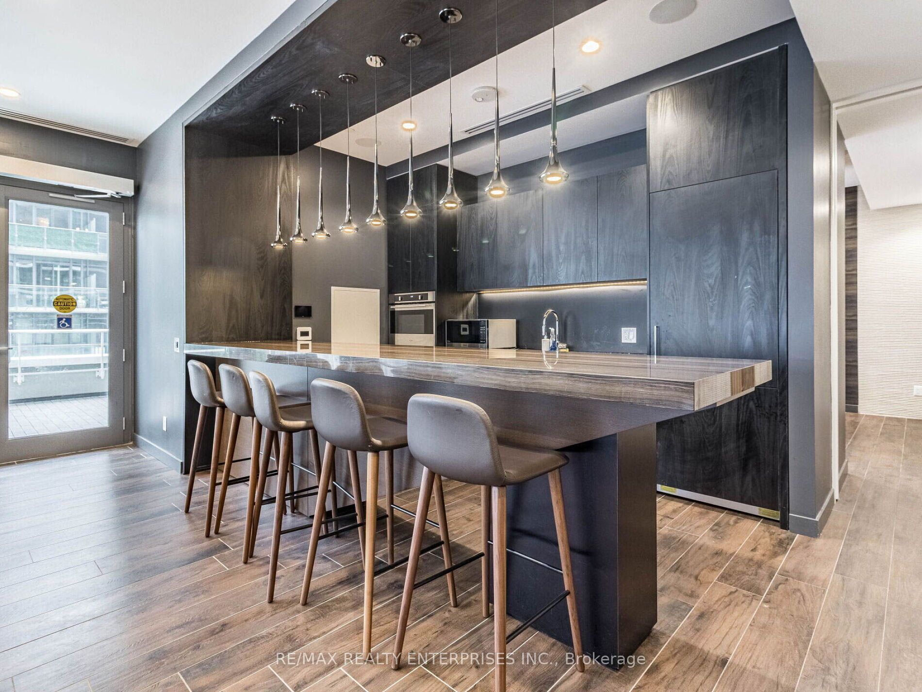 70 Annie Craig Drive #402