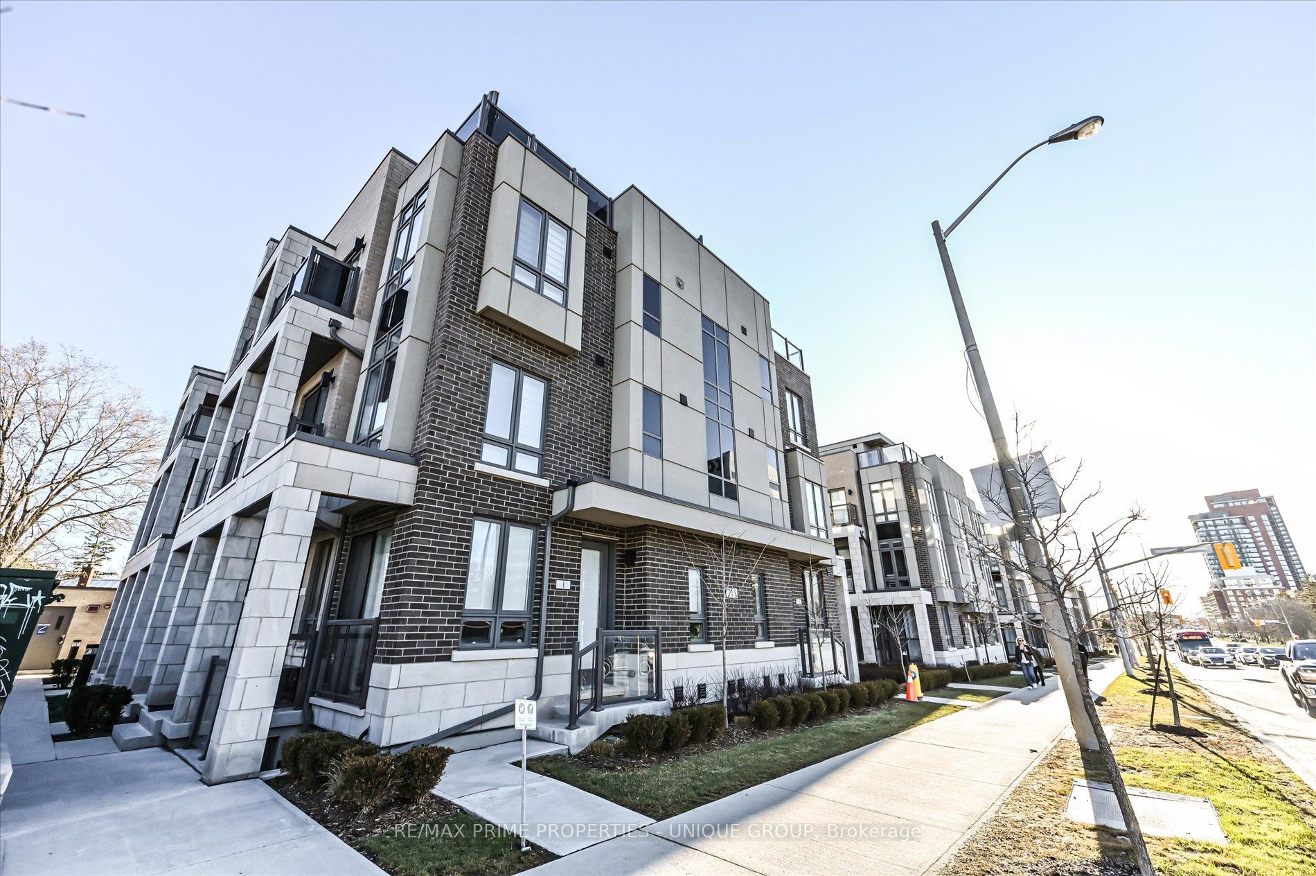 713 Lawrence Avenue W, #15