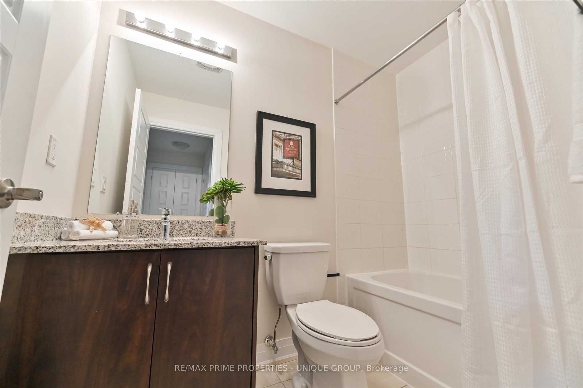 713 Lawrence Avenue W, #15