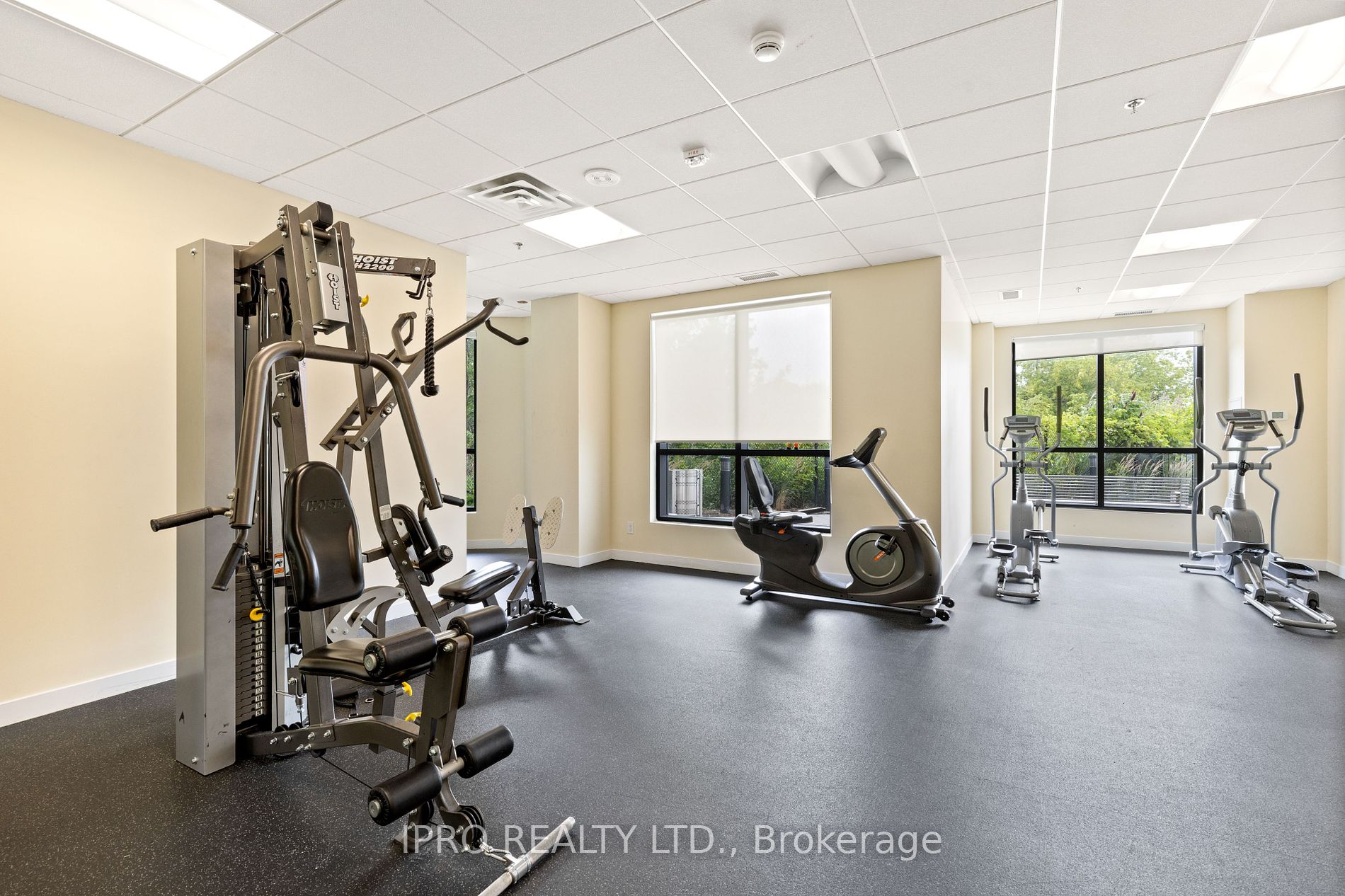 840 Queens Plate Dr, #1207